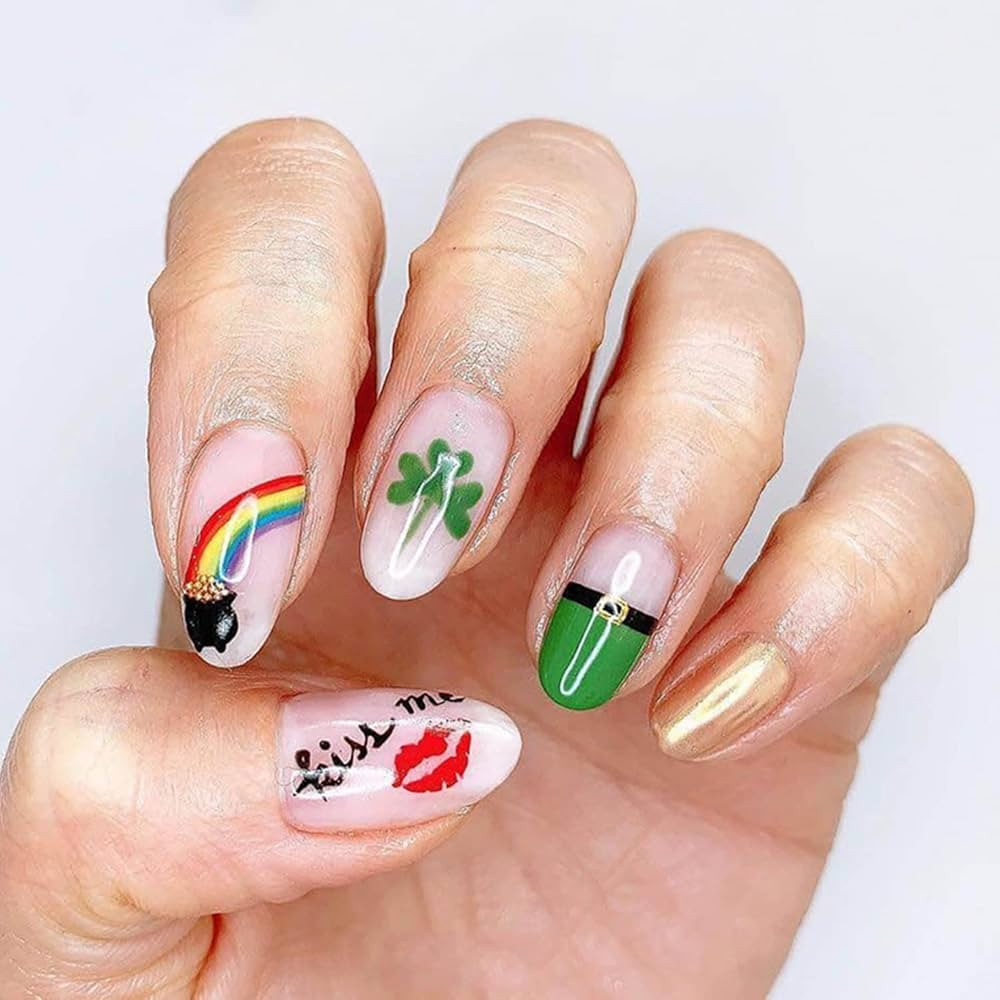 24 Pcs St Patricks Day Press on Nails Short Round Shape Shamrock False Nails with Designs Green C... | Amazon (US)