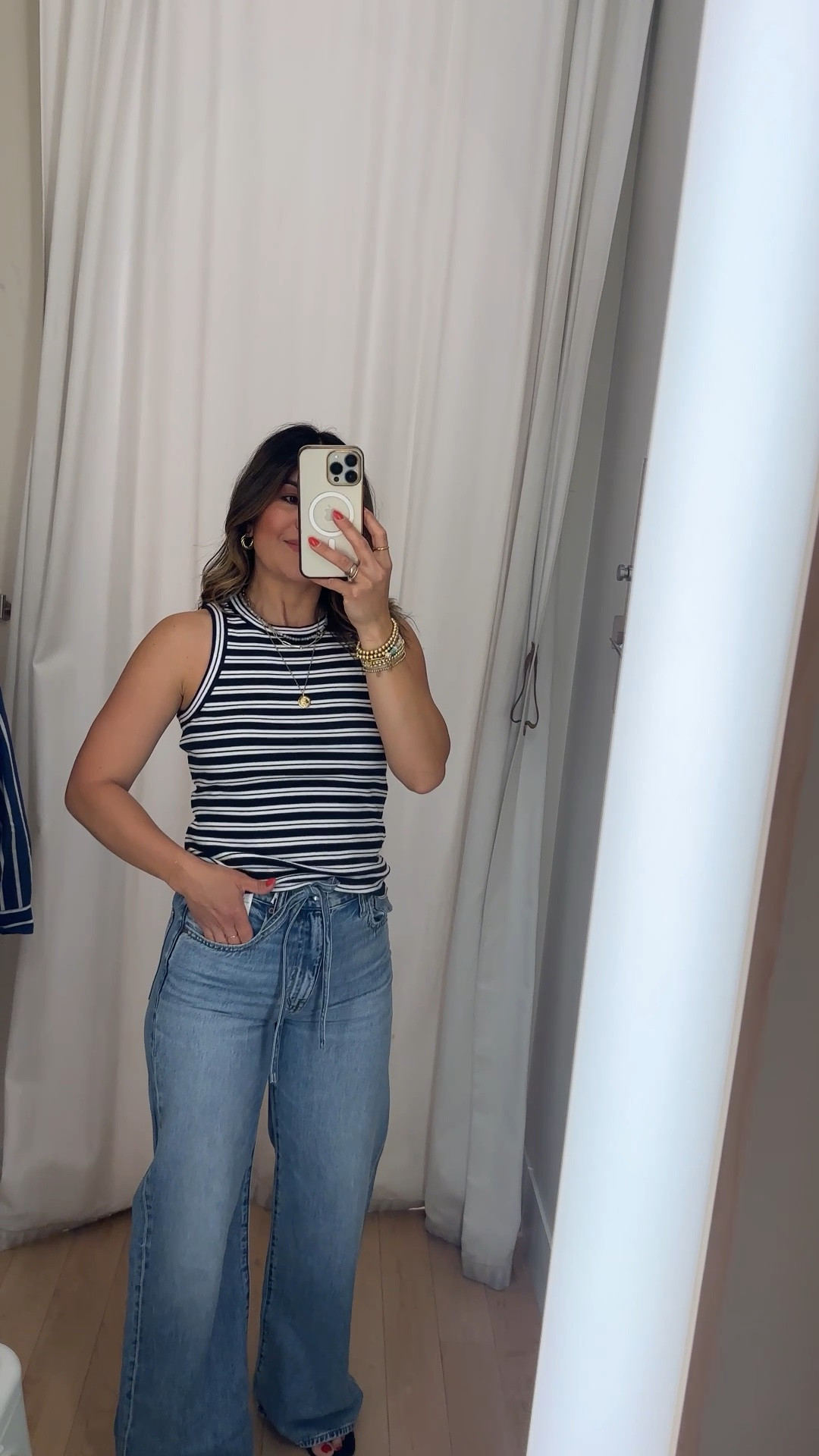 Take 20% off right now via @Madewell ! Use code LTK20!!! They currently have the best jeans and tank top! These jeans are so flattering and chic! Made of their airy denim and they feel so lightweight, comfy and soft!! Highly recommend their denim!!
Tank top size xs
Jeans size 24

#LTKxMadewell #LTKootd #LTKSaleAlert