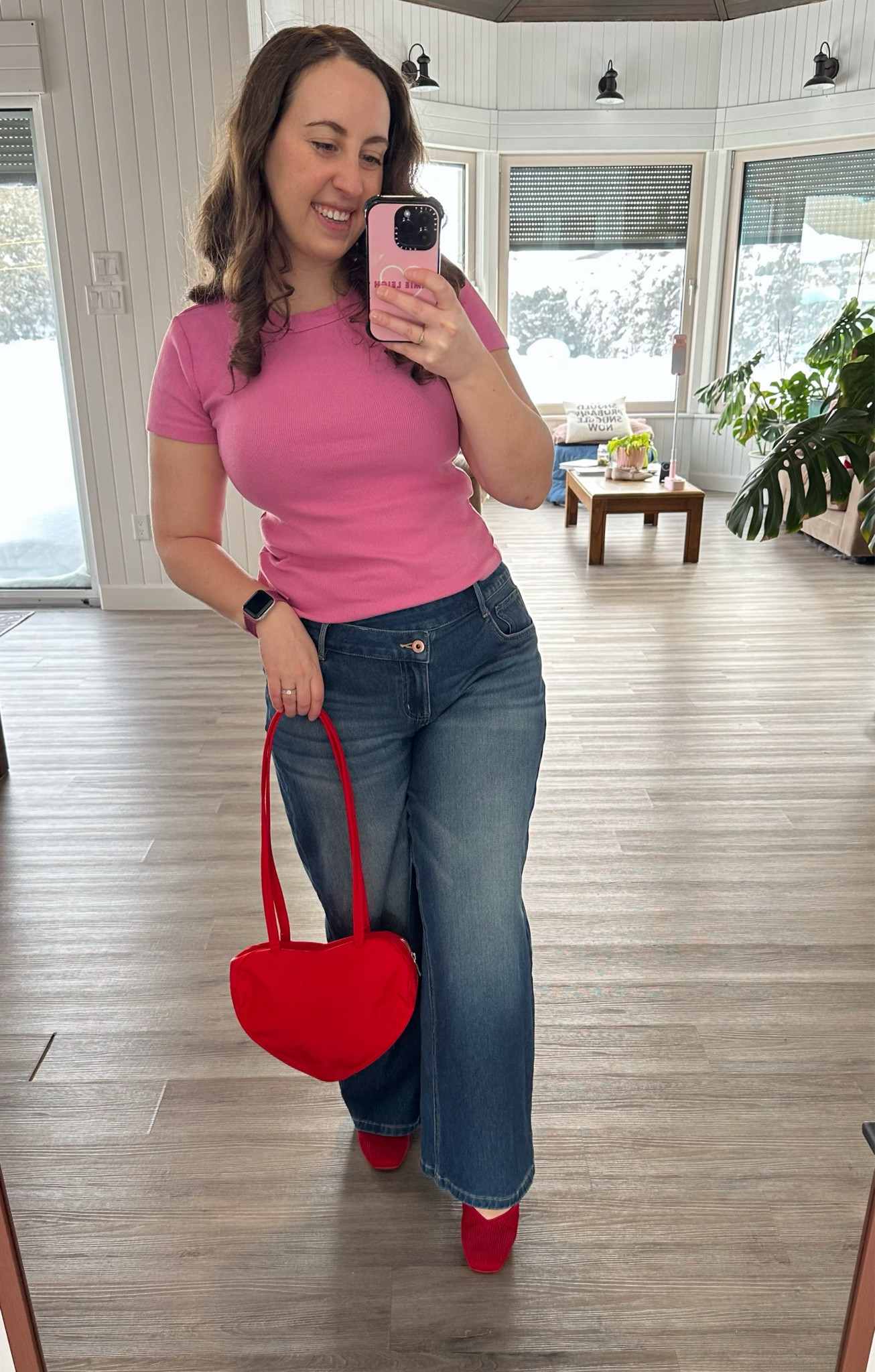 Loving this adorable little heart bag from Baggu! I swear it makes every outfit 10x cuter! 

#LTKootd #LTKPetite #LTKValentine