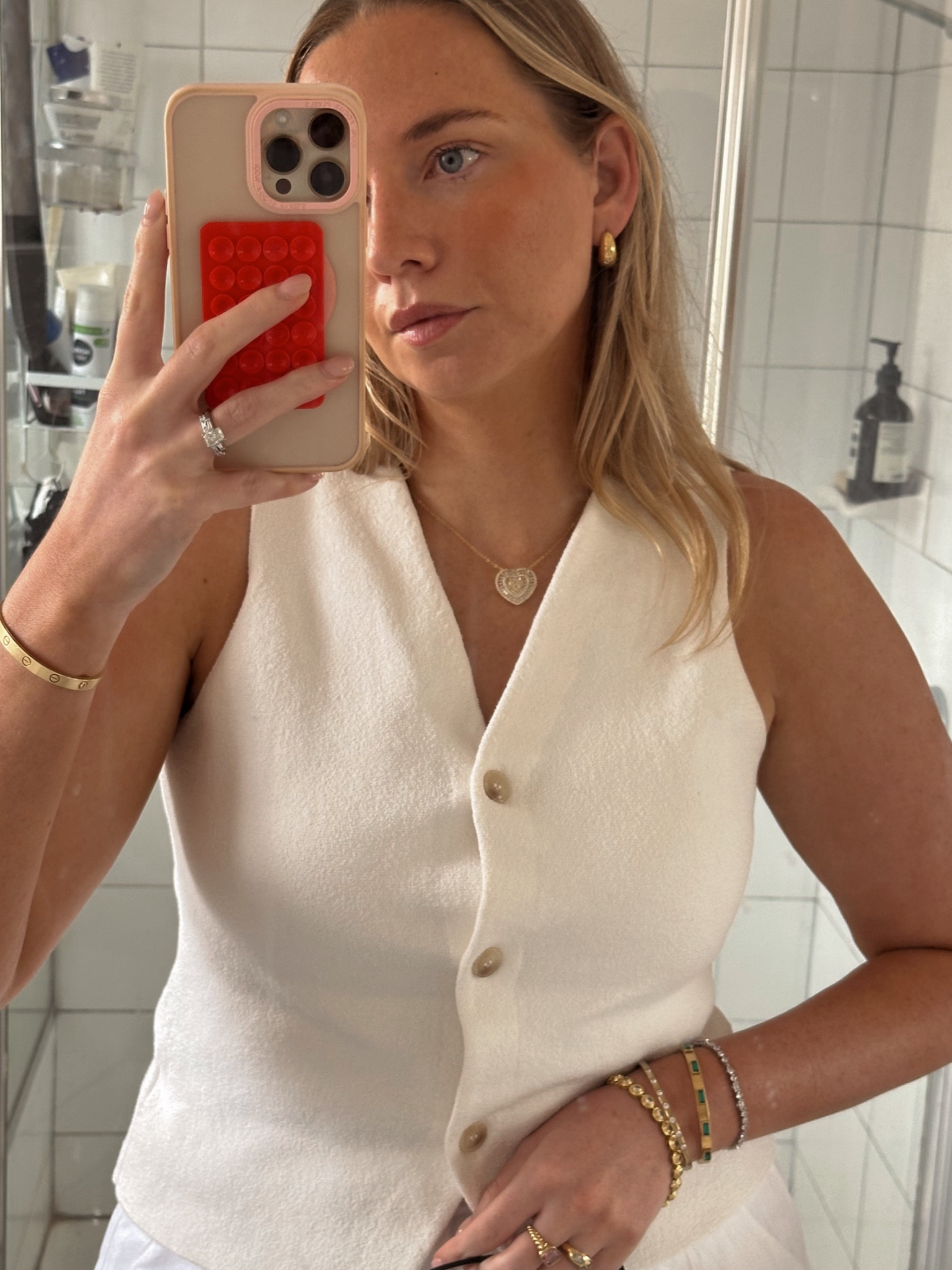 Such a great vest to add to your wardrobe - so versatile and comfy! Jewellery is all raffinee the label 

#LTKaustralia #LTKstyletip #LTKworkwear