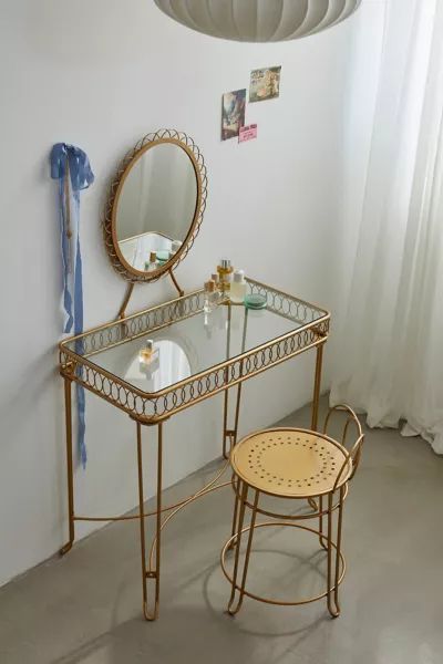 Wire Loop Vanity | Urban Outfitters (US and RoW)