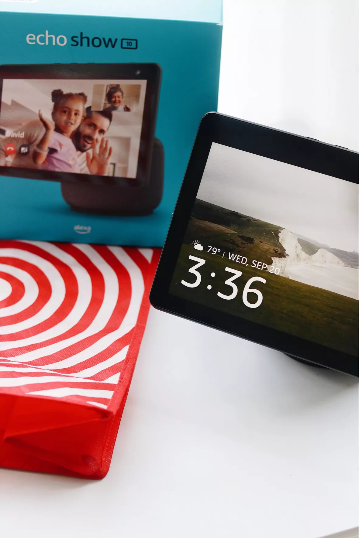 Echo Show 10 (3rd Gen)- Hd Smart Display With Alexa - Charcoal :  Target