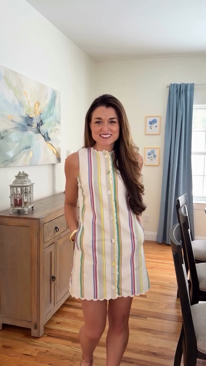 Is there a foot of snow on the ground while I’m filming a reel in this ultra-spring dress? Why yes… yes there is 😆❄️ But when a dress is this good, you don’t wait.
Already picturing it for Mother’s Day, brunches, showers, Easter—basically all the spring things 🌸
Comment for the link + sizing details!