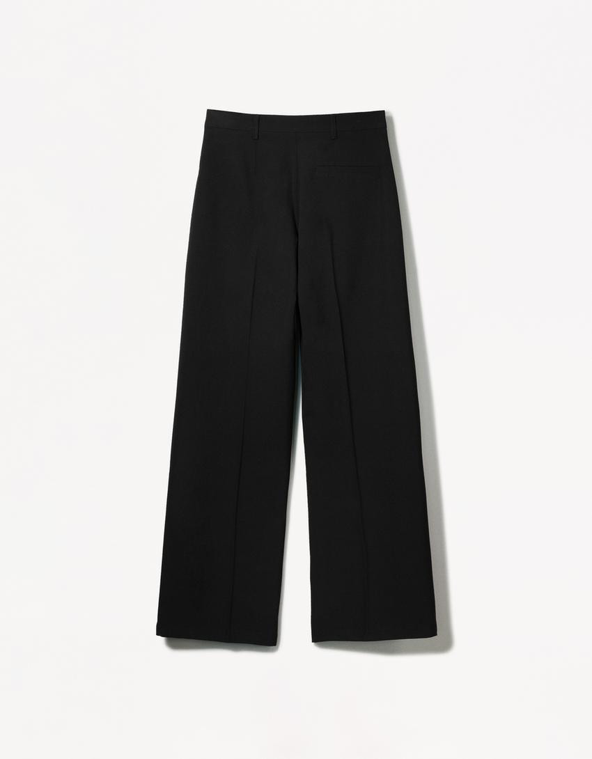 Anzugshose mit weitem Beim or tailoring Hose mit weitem Beim - Hosen und Jeans - Damen | Bershka DE