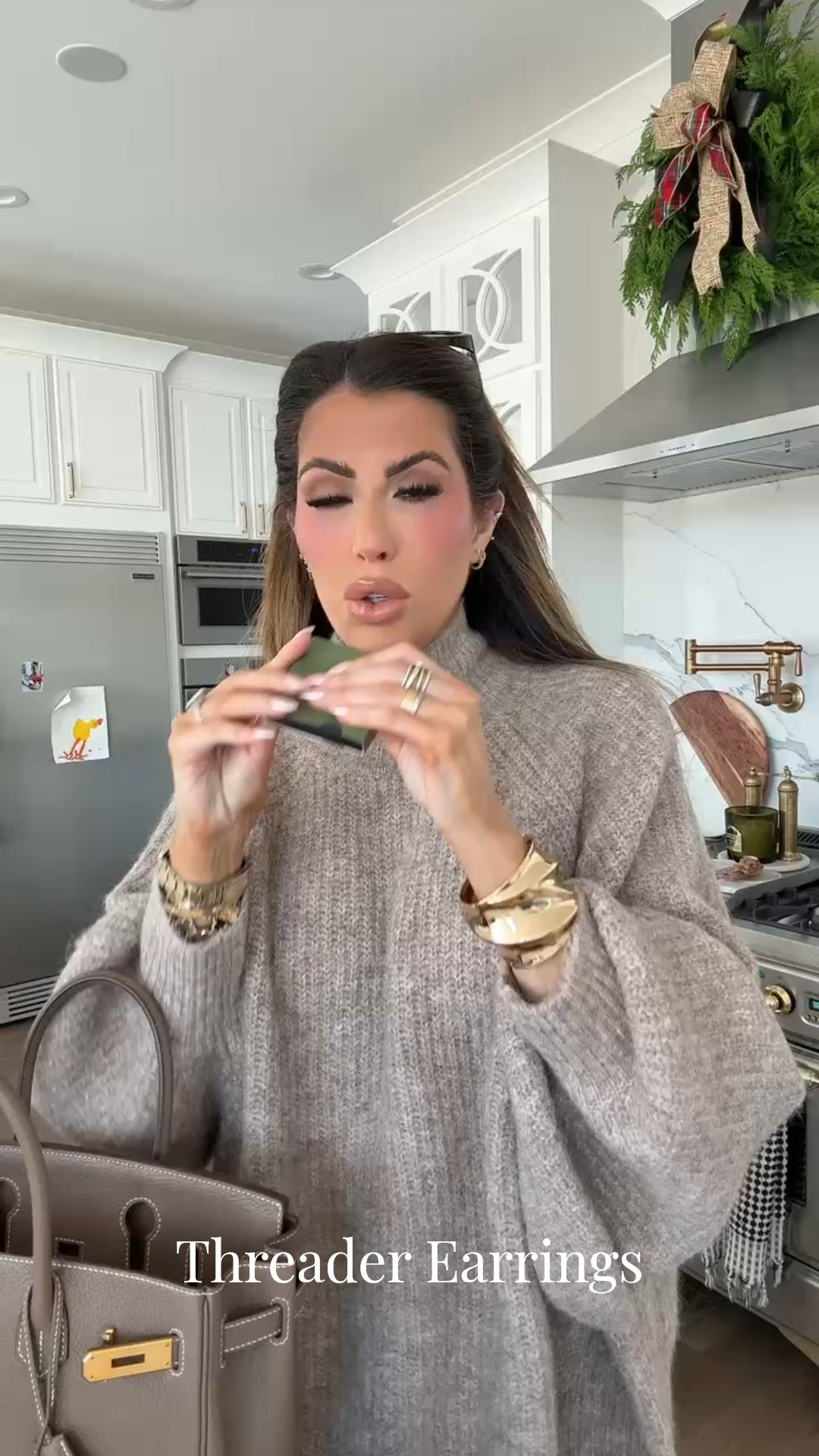 Comparing the designer Lana threader earrings to a lookalike from Prime! I’m wearing a size small in this sweater! 

Prime earrings, Prime finds, Amazon fashion, Amazon finds, Earrings, Lookaliks, Save or Splurge, Emily Ann Gemma 



#LTKHoliday #LTKFindsUnder50 #LTKootd