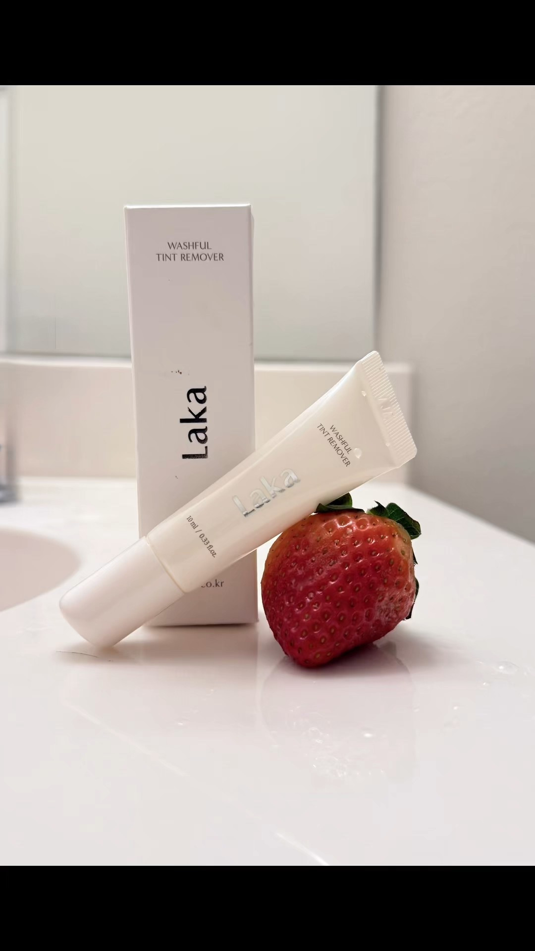 Daily lip maintenance matters more than people think.

This gentle tint remover helps lift leftover pigment without drying out my lips, so I can reapply color or balm without buildup.

Clean base = better results.

Sharing what I used here.

#LipCare #KbeautyFinds #BeautyRoutine #LTKbeauty #EverydayBeauty


lip tint remover k beauty lip care lip cleansing routine remove lip stain hydrated lips smooth lips daily lip routine

#LTKgrwm #LTKselfcare #LTKBeauty