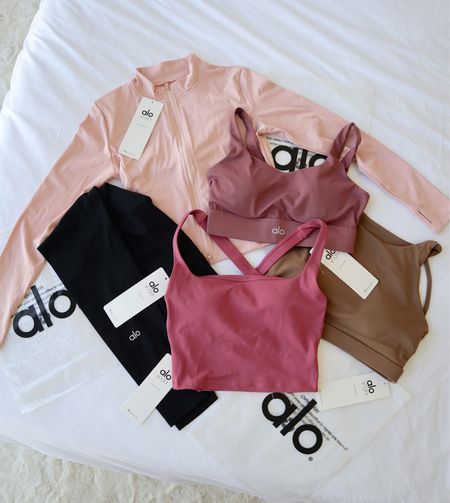 High quality, buttery soft Alo Yoga leggings, sports bras and long sleeve top.
All 10/10!! 😍
You wont regret if you buy these!
Size up 1 size  (if you have bigger boobs, 2 sizes from the bras)

#LTKsalealert #LTKSpringSale #LTKfindsunder50