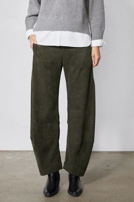 The Uptown Loose Barrel Corduroy Pants | Ruti