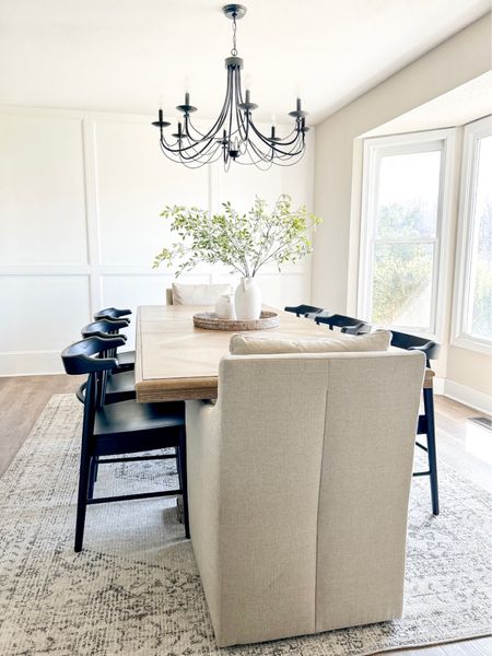 DINING ROOM INSPO

chairs go back in stock often. Table is discontinued but I linked the exact same one in a medium brown wood tone. 

Dining table, large dining table, dining room, black dining chair, upholstered dining chair, area rug, neutral area rug, vase, faux greenery, round tray, woven tray, chandelier, amazon home, Amazon finds, target 

#LTKhome #LTKsalealert #LTKfindsunder50