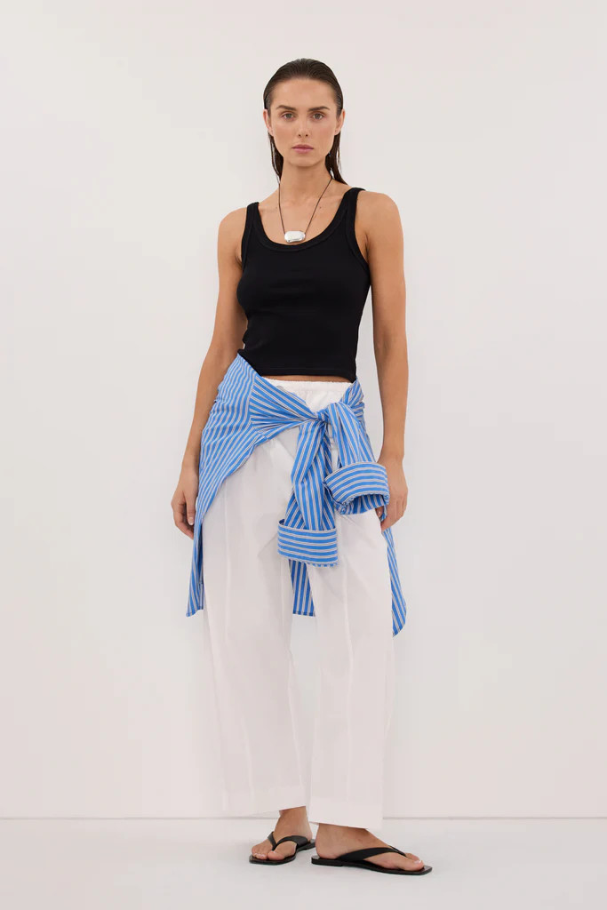 PHOEBE BLACK SCOOP NECK TANK TOP | DISSH