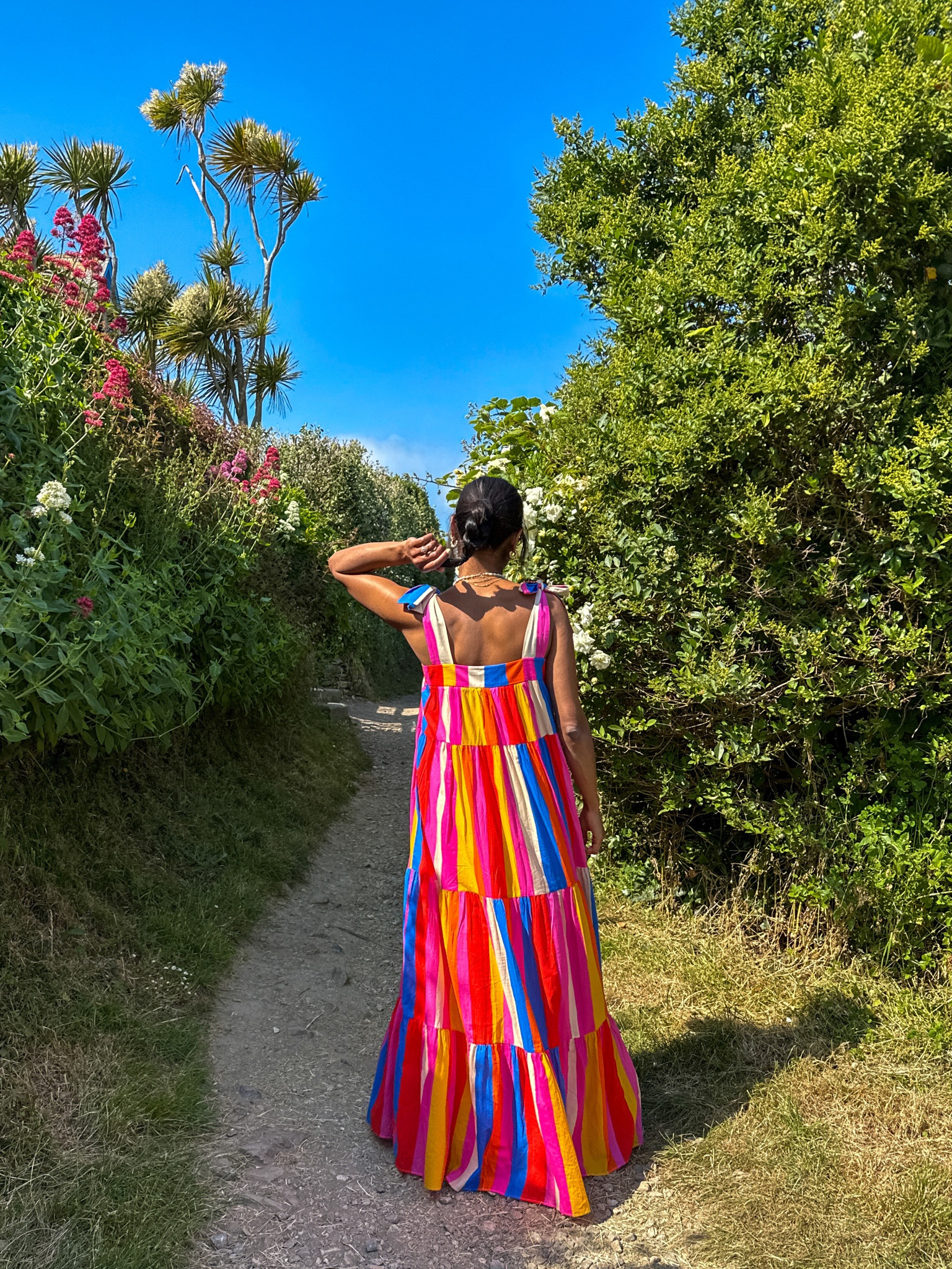 #ColourMeUpMonday 🌈

#LTKFind #LTKtravel #LTKfit