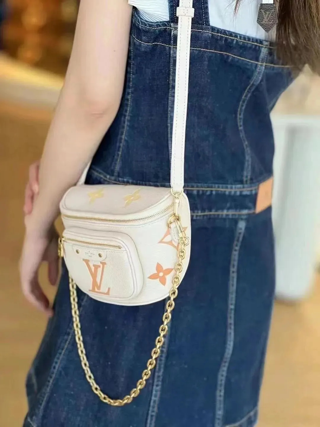 Mini bumbag Crossbody Bag Stylish Embossmentluxury Belt bum Bag Men Chest Bags Chain And leather ... | DHGate