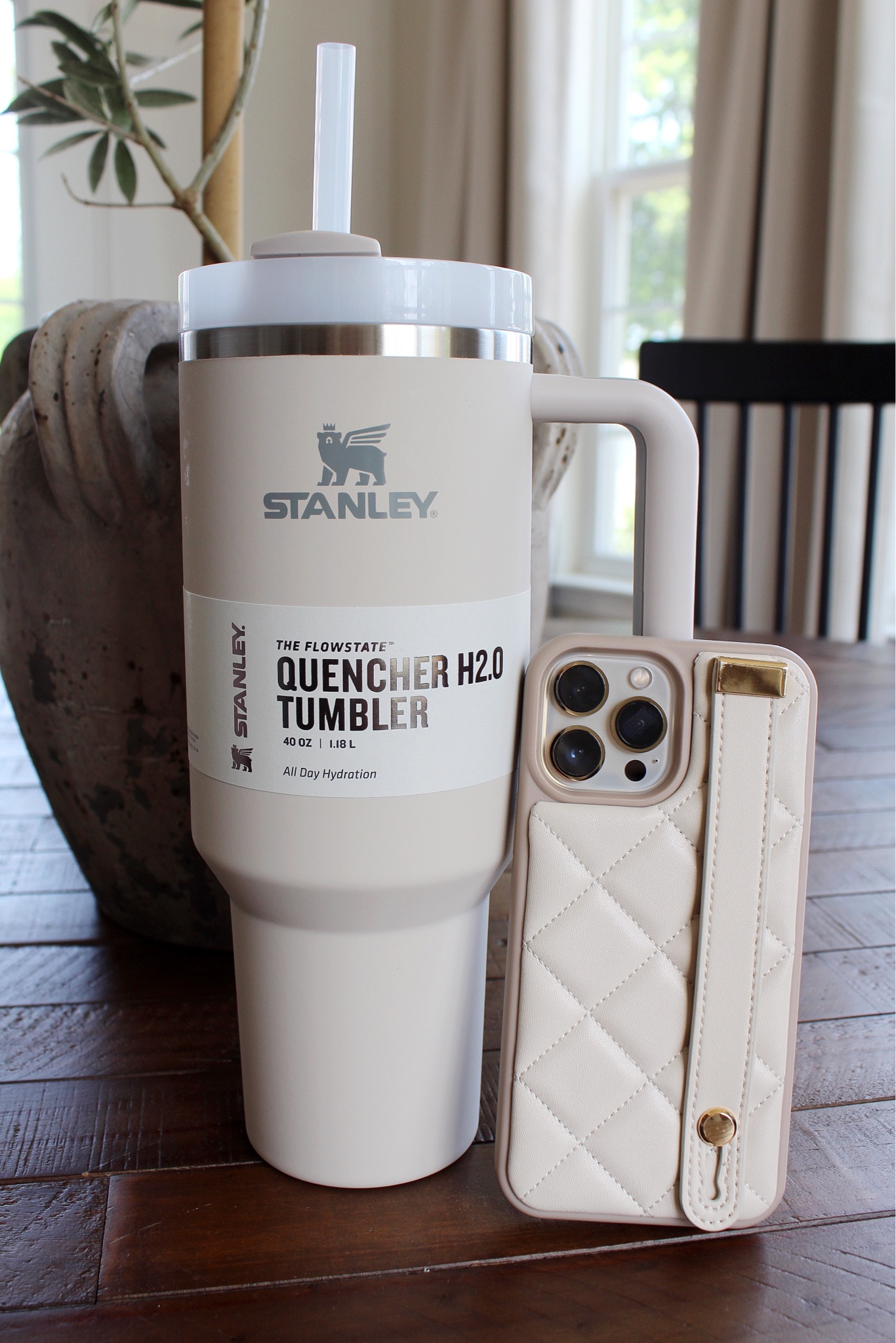 Stanley 40 oz. Quencher H2.0 FlowState Tumbler Lid, Clear