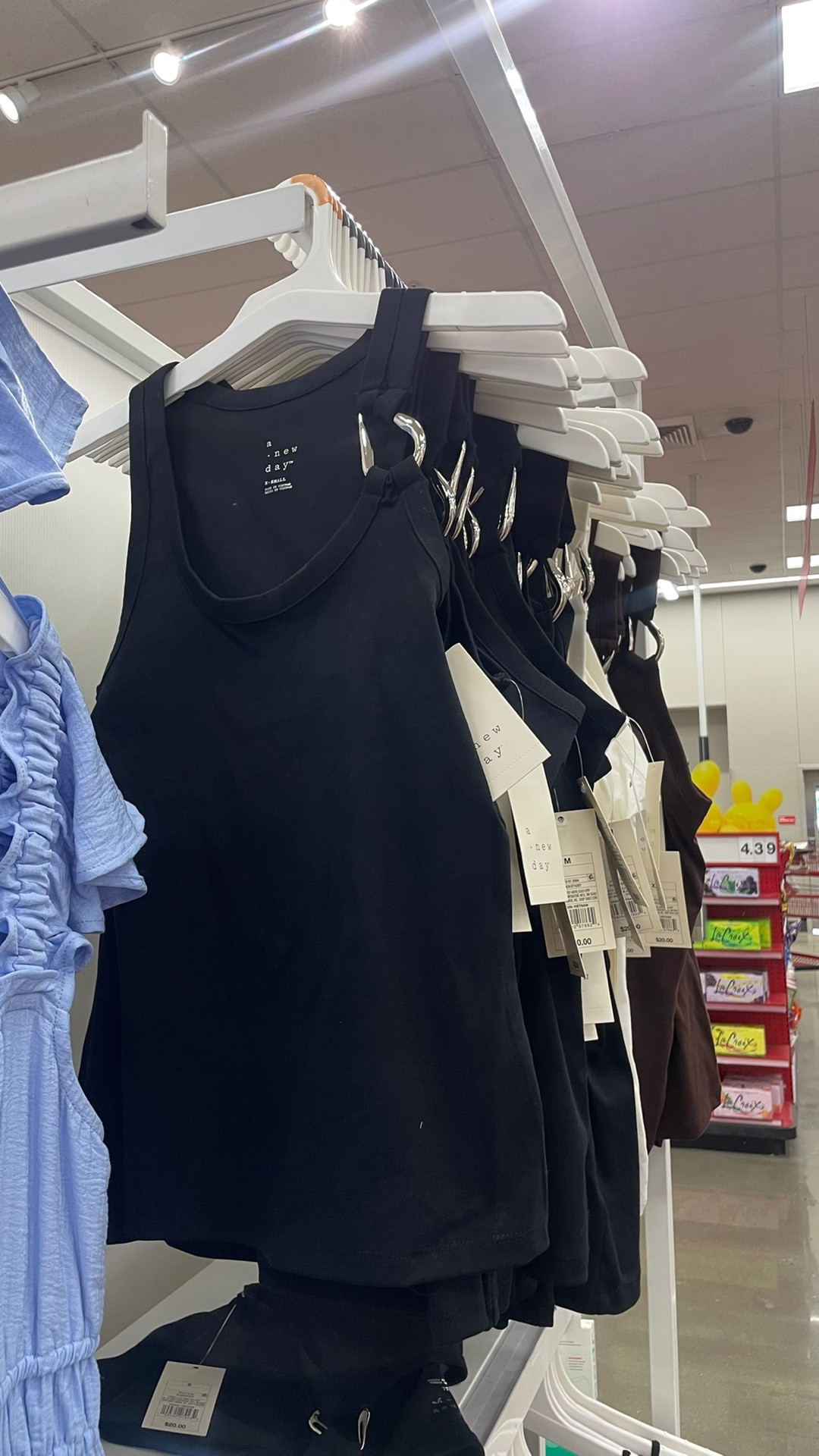 The hardware relay sets this cutie apart 

#LTKSeasonal #LTKootd