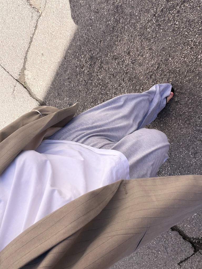 casual spring ootd!


spring outfit, blazer outfit, elevated sweatpants outfit, sprign fashion trends 2026 

 #LTKSeasonal