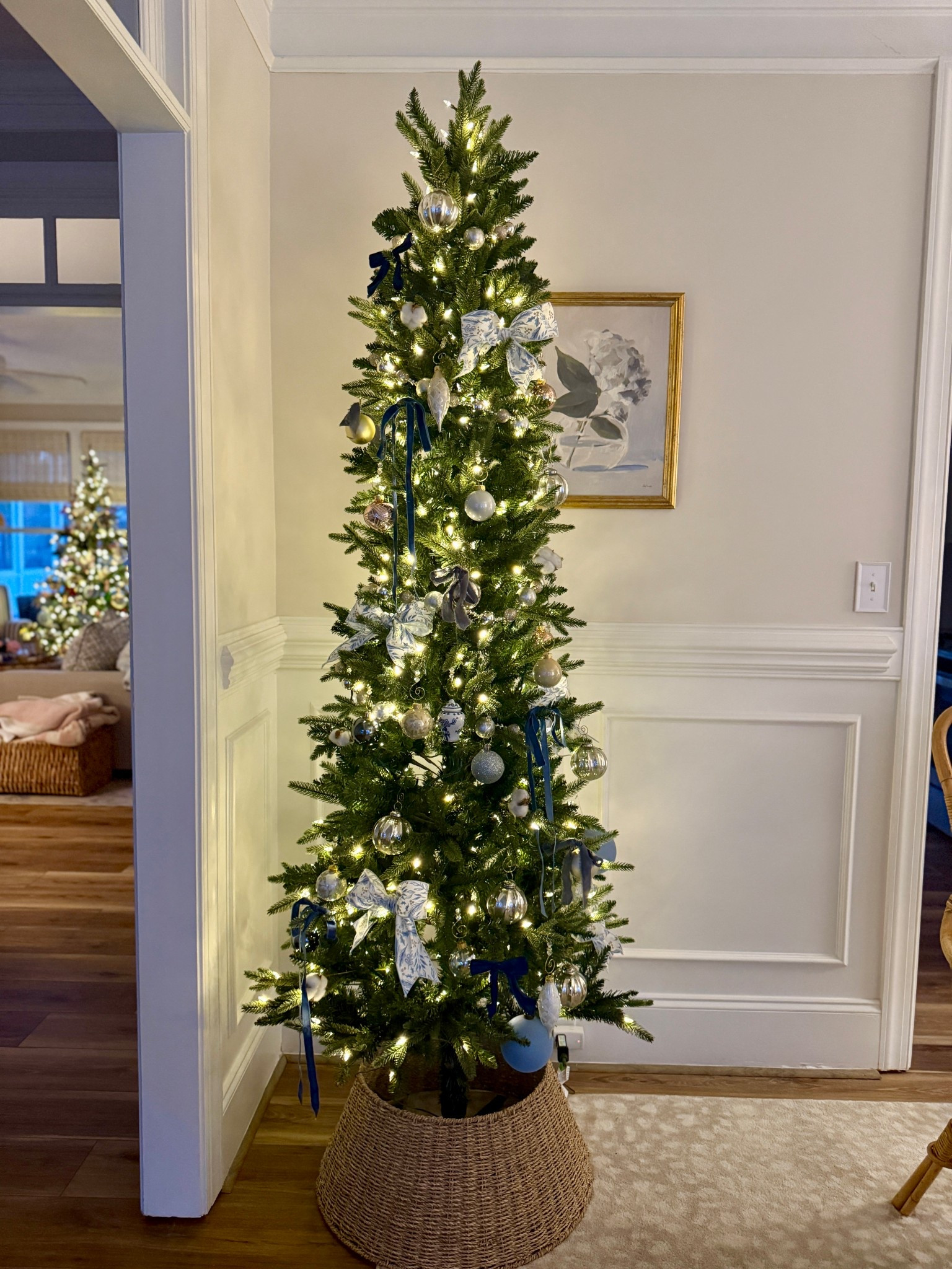 I got this tree a few weeks ago because we needed a new tree for in here because the lights were burnt out of our old one and this quality is also really great! #walmartfind

#LTKHoliday