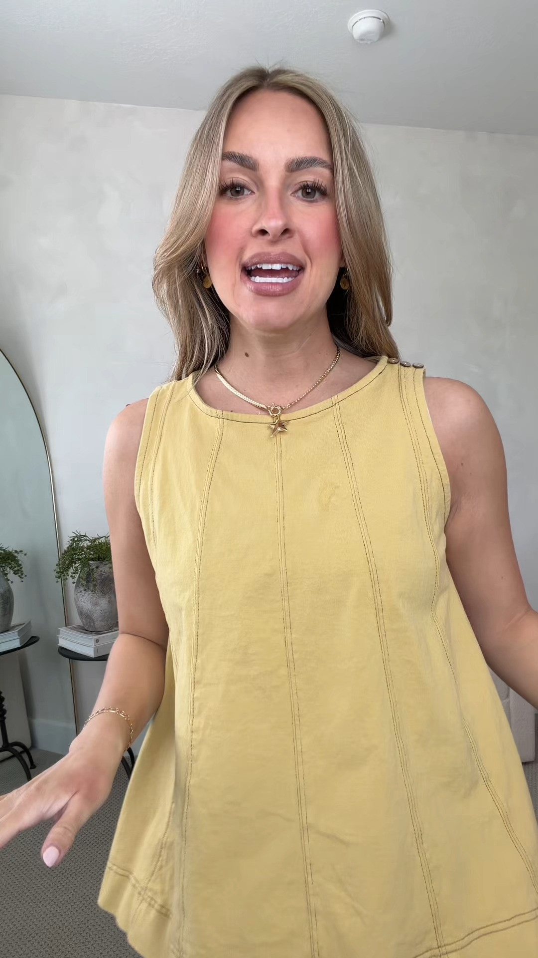 This top is perfect for spring!! love!! 

 #LTKootd #LTKmomlife #LTKSeasonal