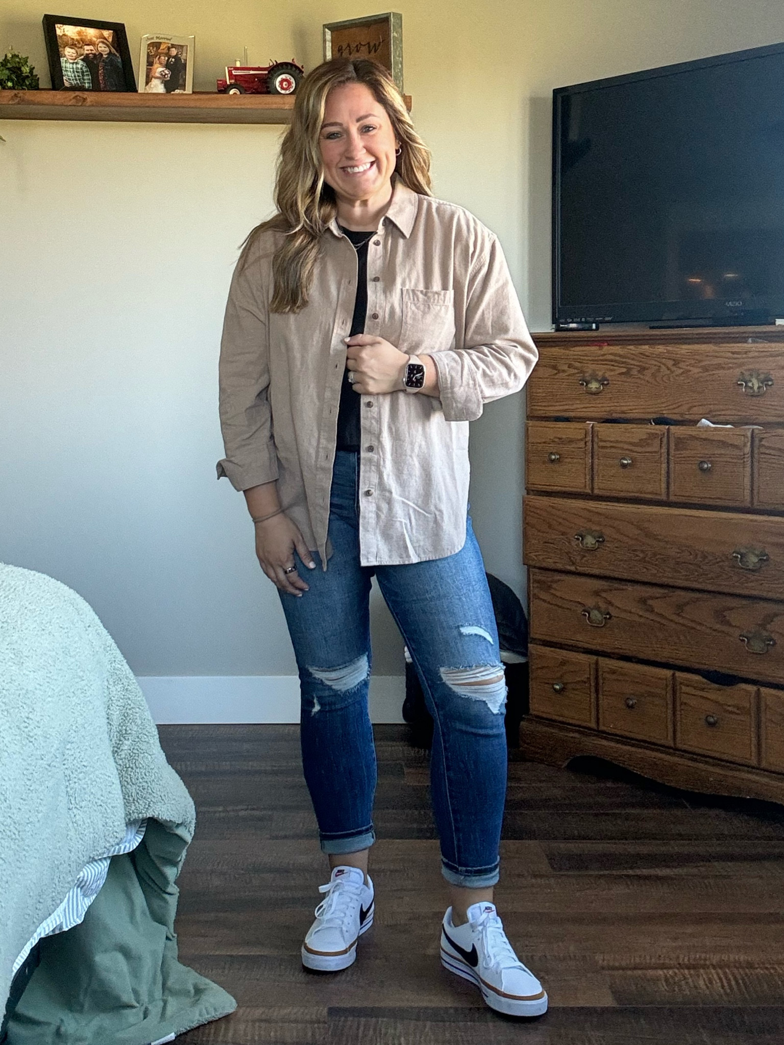 Cute but casual fall fit! Best part is everything I’m wearing is on sale today! 🙌🏻

#LTKSaleAlert #LTKSeasonal #LTKMidsize