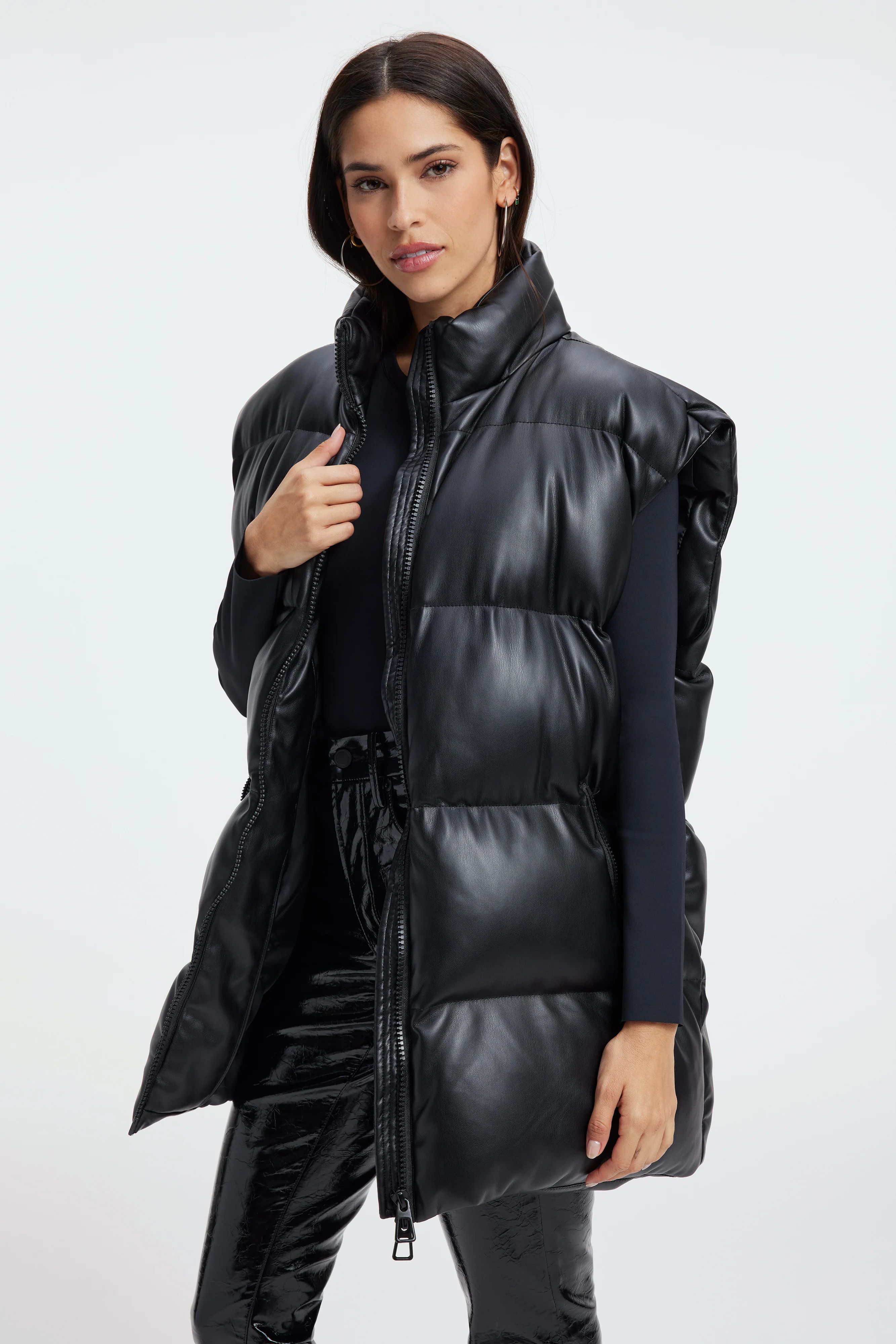 OVERSIZED FAUX  LEATHER PUFFER VEST | BLACK001 | Good American