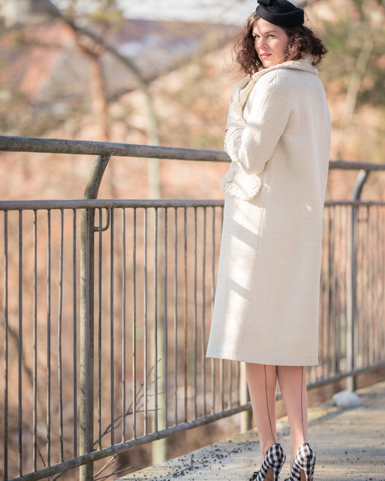 Nothing more elegant than a white coat…


#LTKstyletip #LTKeurope #LTKwinter
