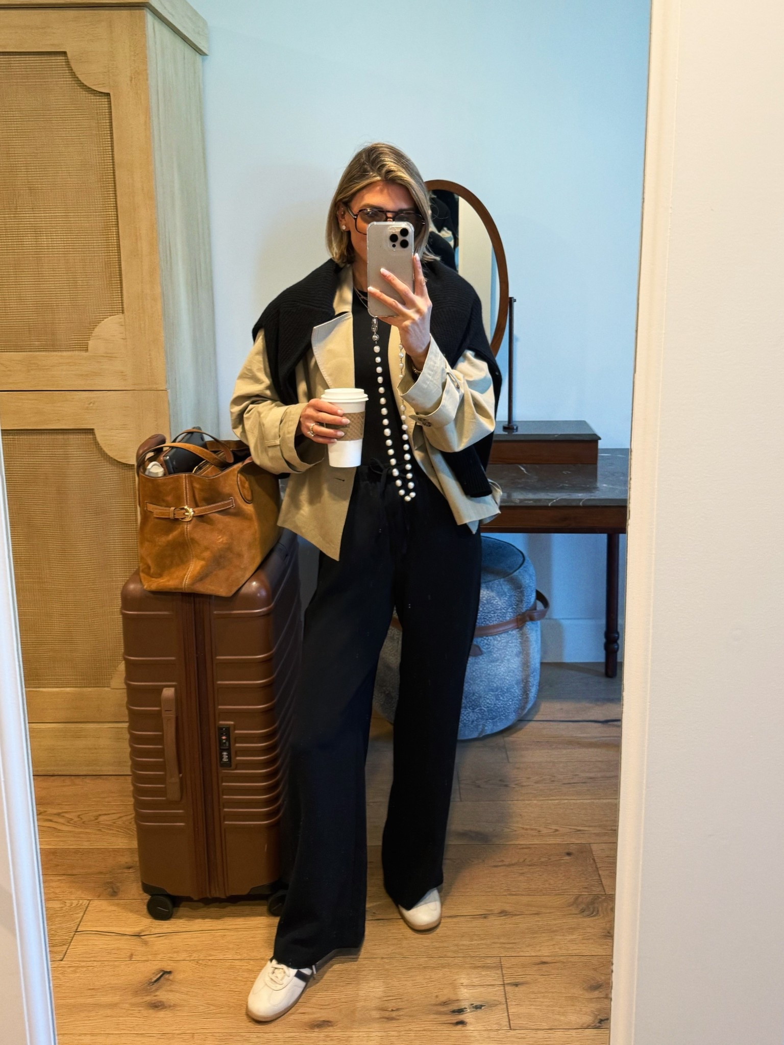 Airport travel day outfit. I'm wearing size small in my top and jacket and small in my pants- regular length - I'm 5'7 for reference. 