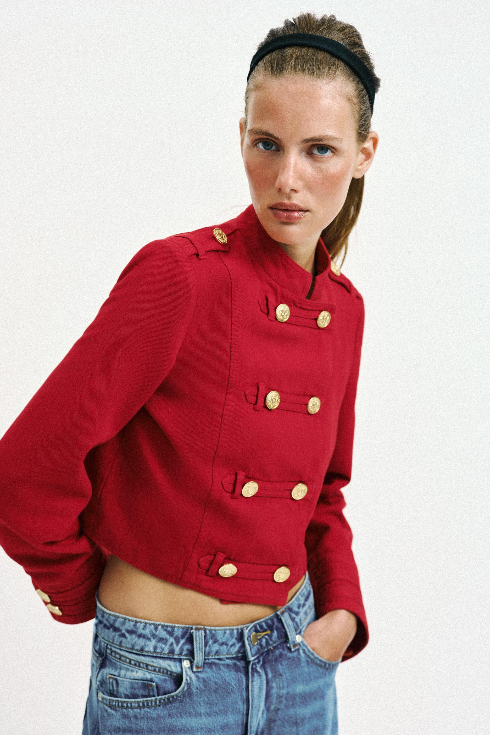 BUTTONED FITTED JACKET | Zara US