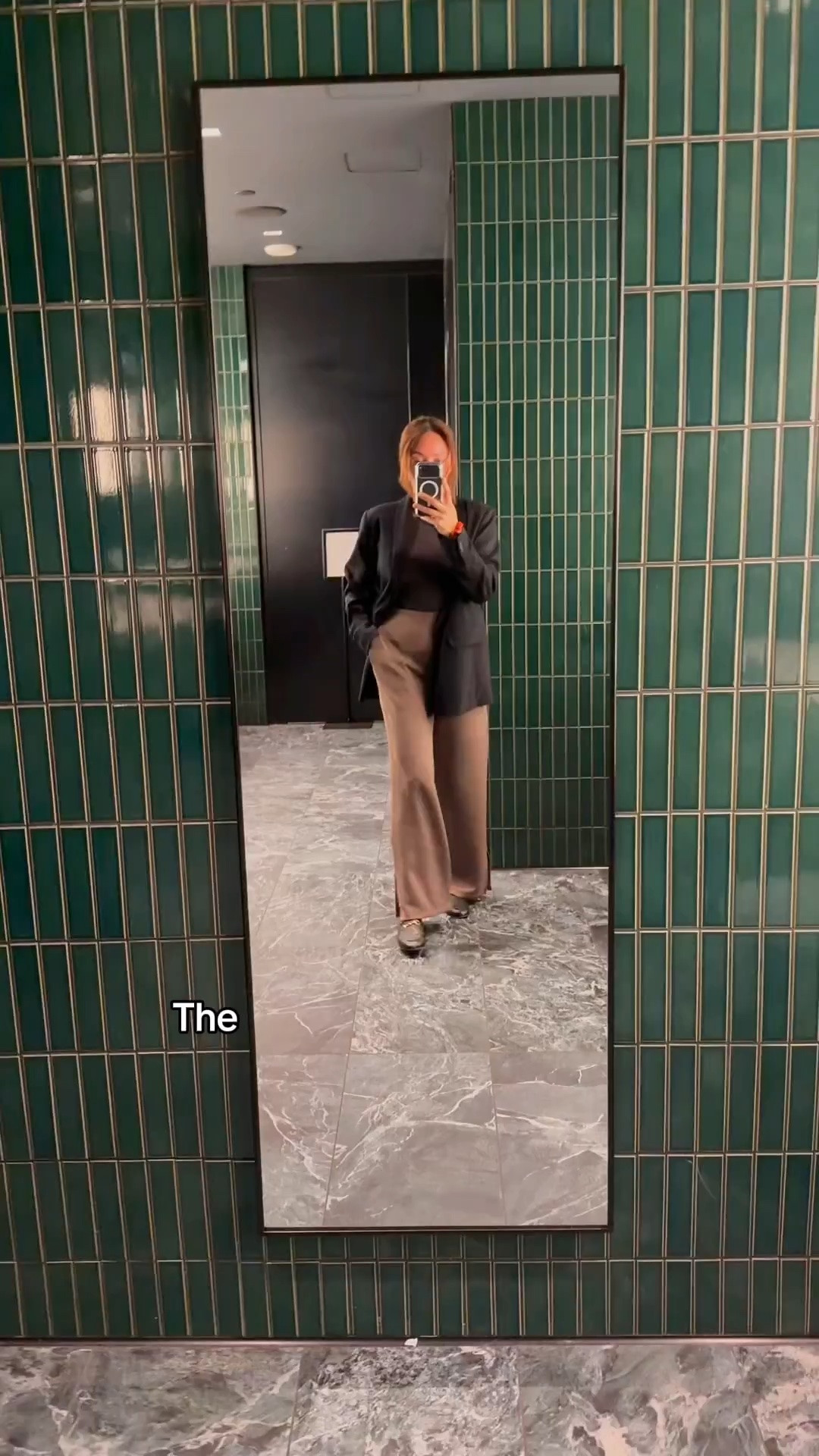 The pants I always wear for a red eye flight! Super comfy with a stretchy waistband AND pockets🤌🏽

#LTKootd #LTKTall #LTKTravel