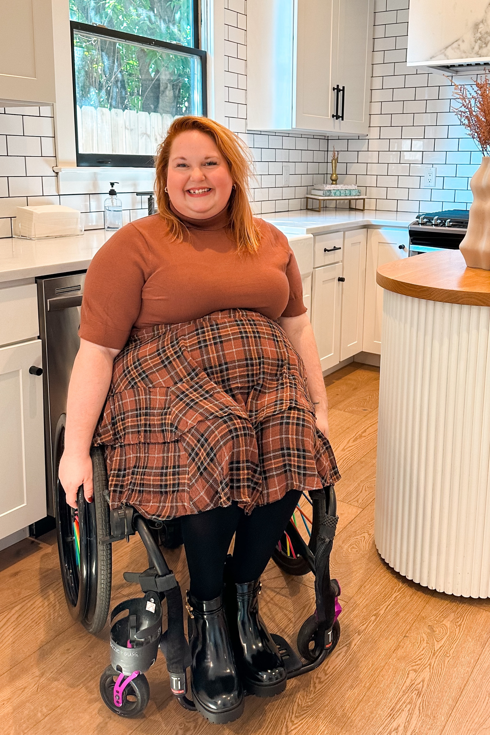 Such a classic fall look with this sweater and tiered plaid skirt!

#LTKplussize