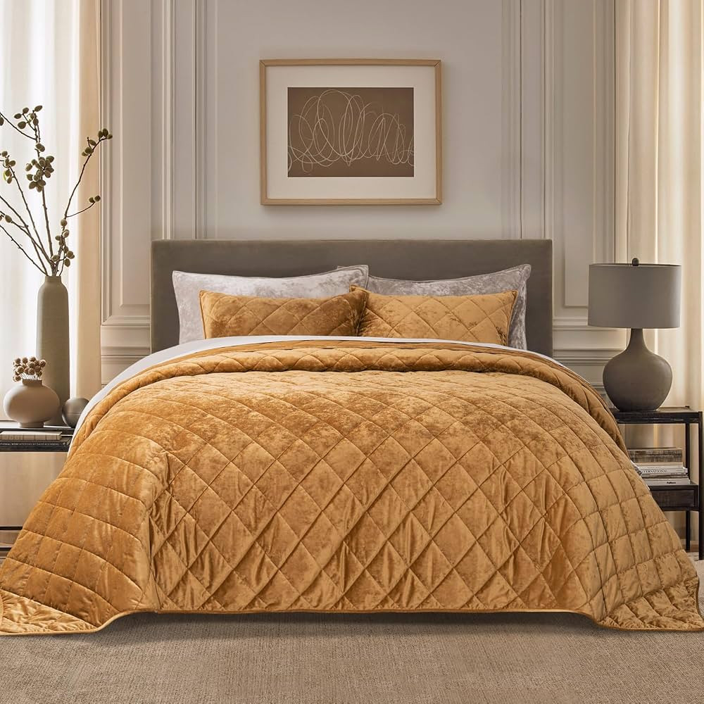 EVERGRACE Luxury Crushed Velvet Quilt Set King Size, Diamond Quilted Lightweight Velvet Comforter... | Amazon (US)