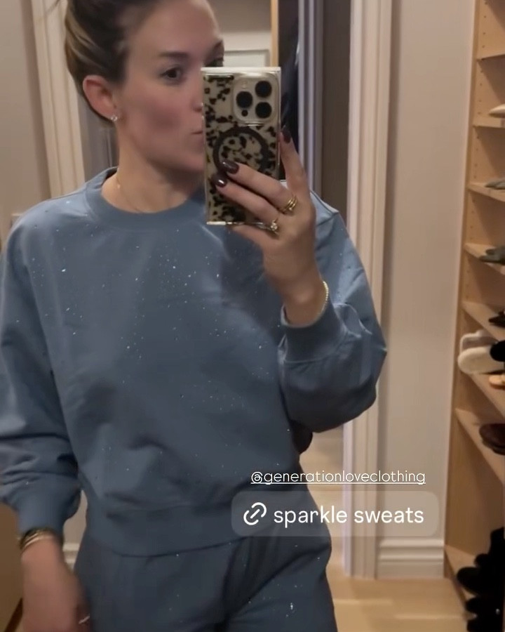 Ordered these sparkle sweats in
4 colors!! So so cozy and cute ✨

#LTKselfcare #LTKootd
