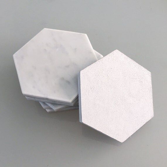 Marmor Untersetzer weiß Cararra Hexagon mit Luxe Leder sichern 4 | Etsy DE