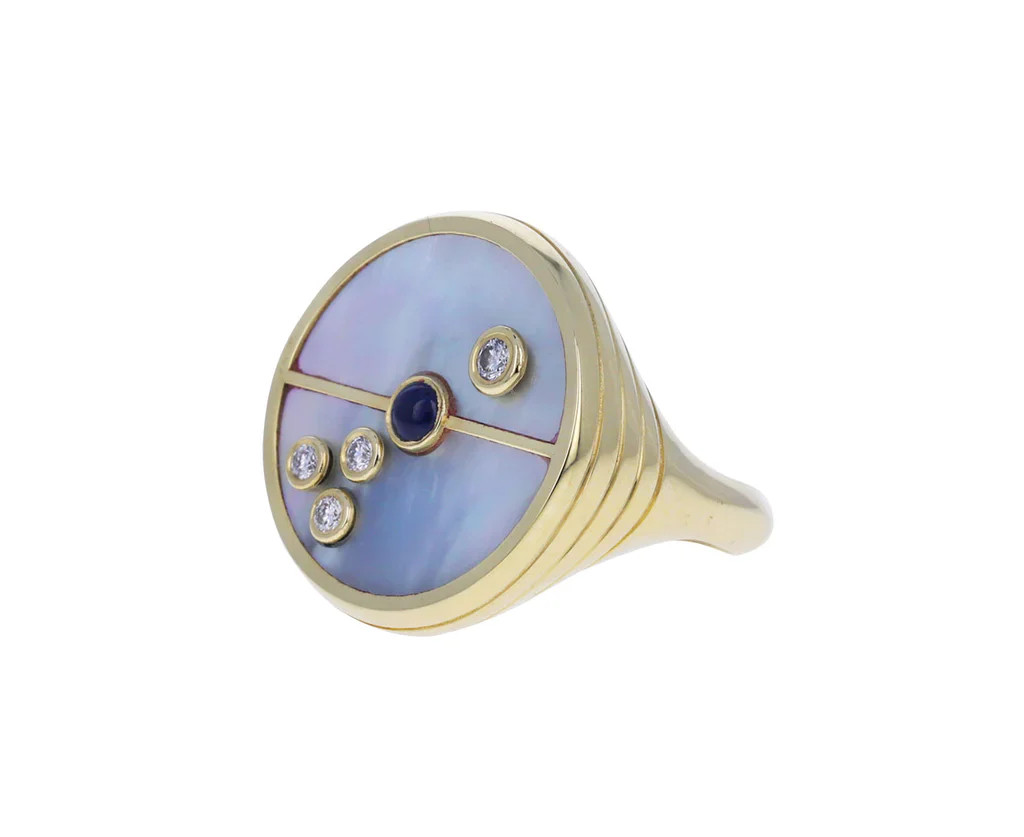 Retrouvai Compass Signet Ring | Vermillion