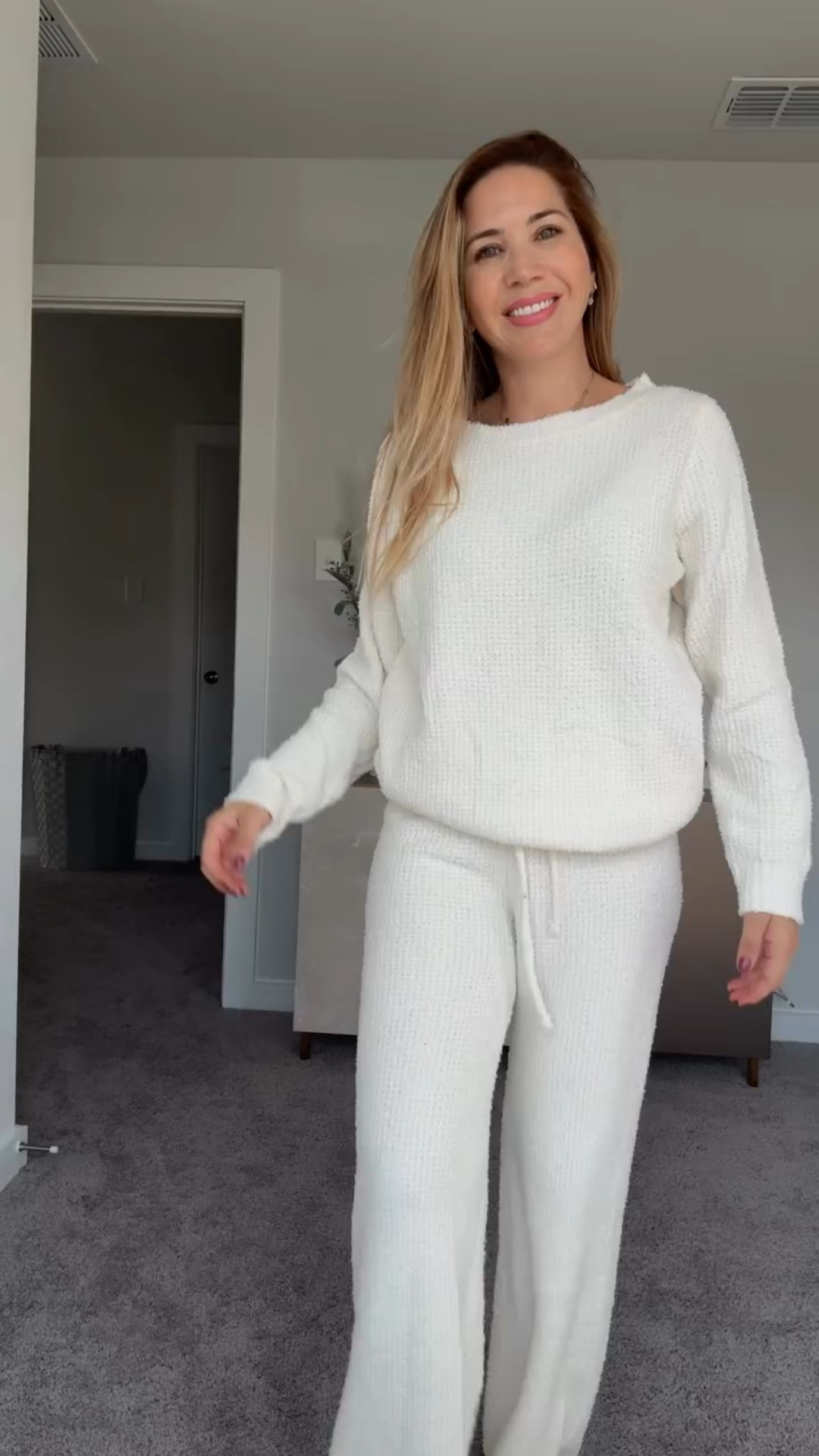 This has to be the coziest softest set it like wearing a blanket . 