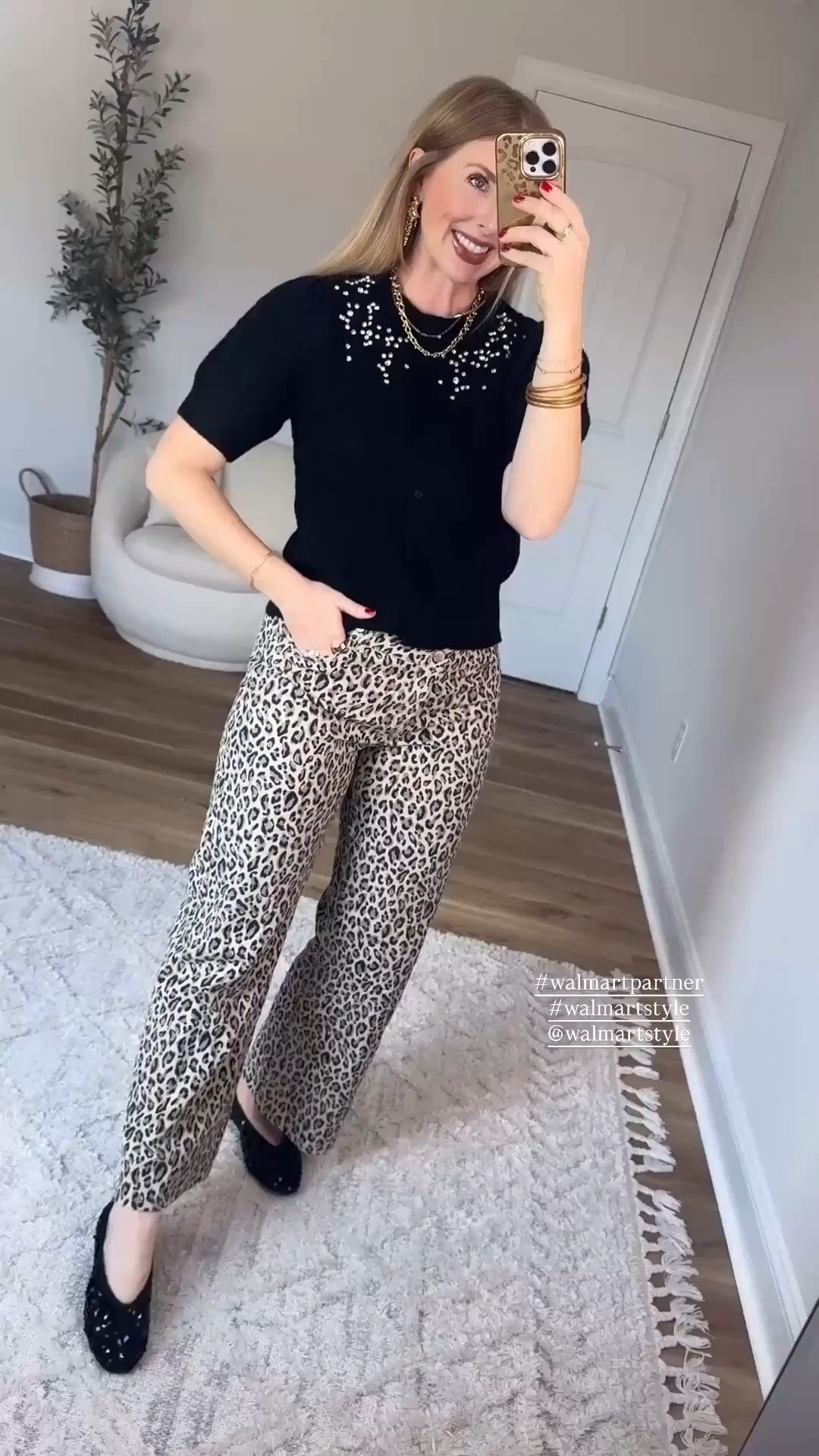 Sparkles & leopard! This embellished sweater is a short sleeve cable knit. Paired with leopard wide leg jeans!

Sweater- medium 
Jeans- girls 16. Fits like women’s 6/8

#walmartpartner #walmartstyle @walmartstyle

#LTKootd