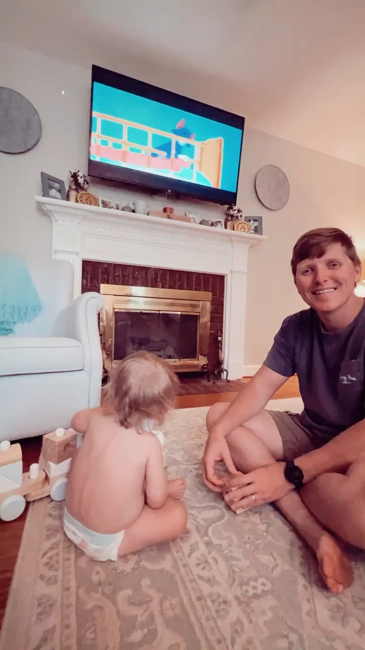 starting off this Friday morning with Tom & Jerry Cartoons and playing with “Dada” 🫶🏽

#LTKbaby #LTKhome #LTKfamily