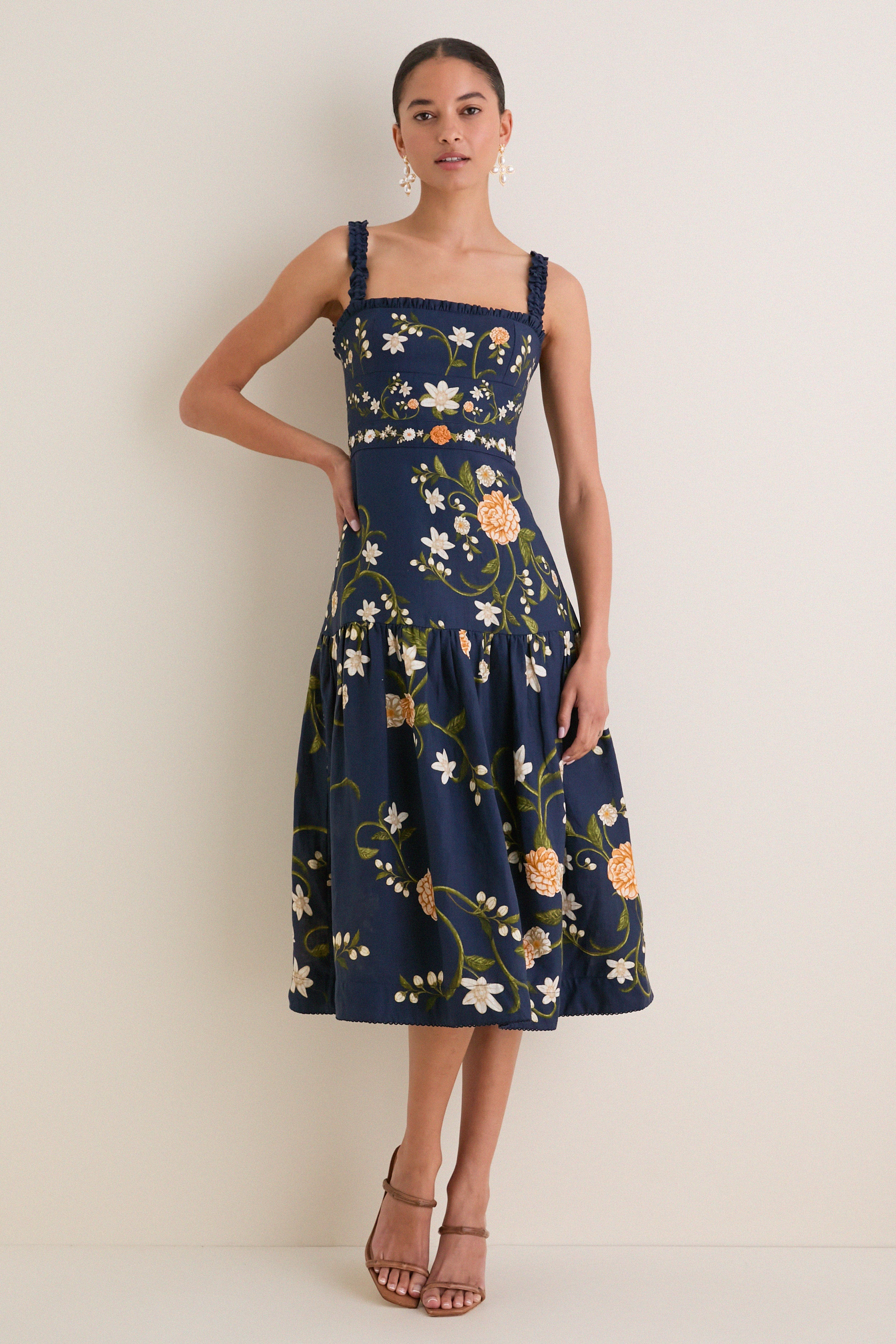 Valle Nispero Midi Dress | Tuckernuck (US)