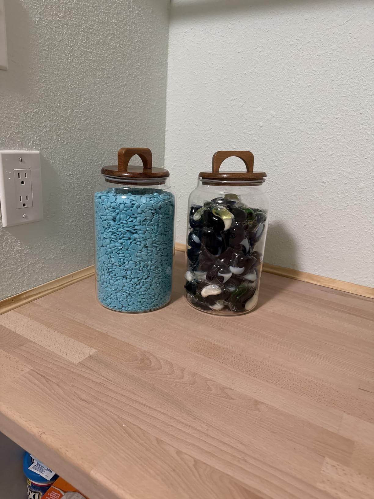 Sweejar Large Glass Candy Jars with Wooden Lids, 1 Gallon Glass Jar with Lid, Sugar/Flour Storage... | Amazon (US)