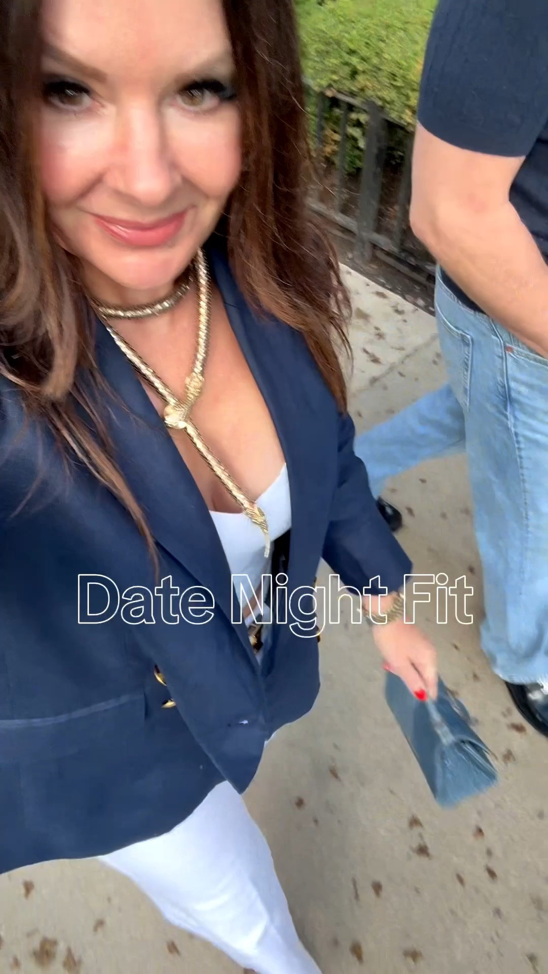 Downtown Chicago casual date night fit. Linen blazer and white jeans for the win!!!

#LTKootd #LTKgrwm