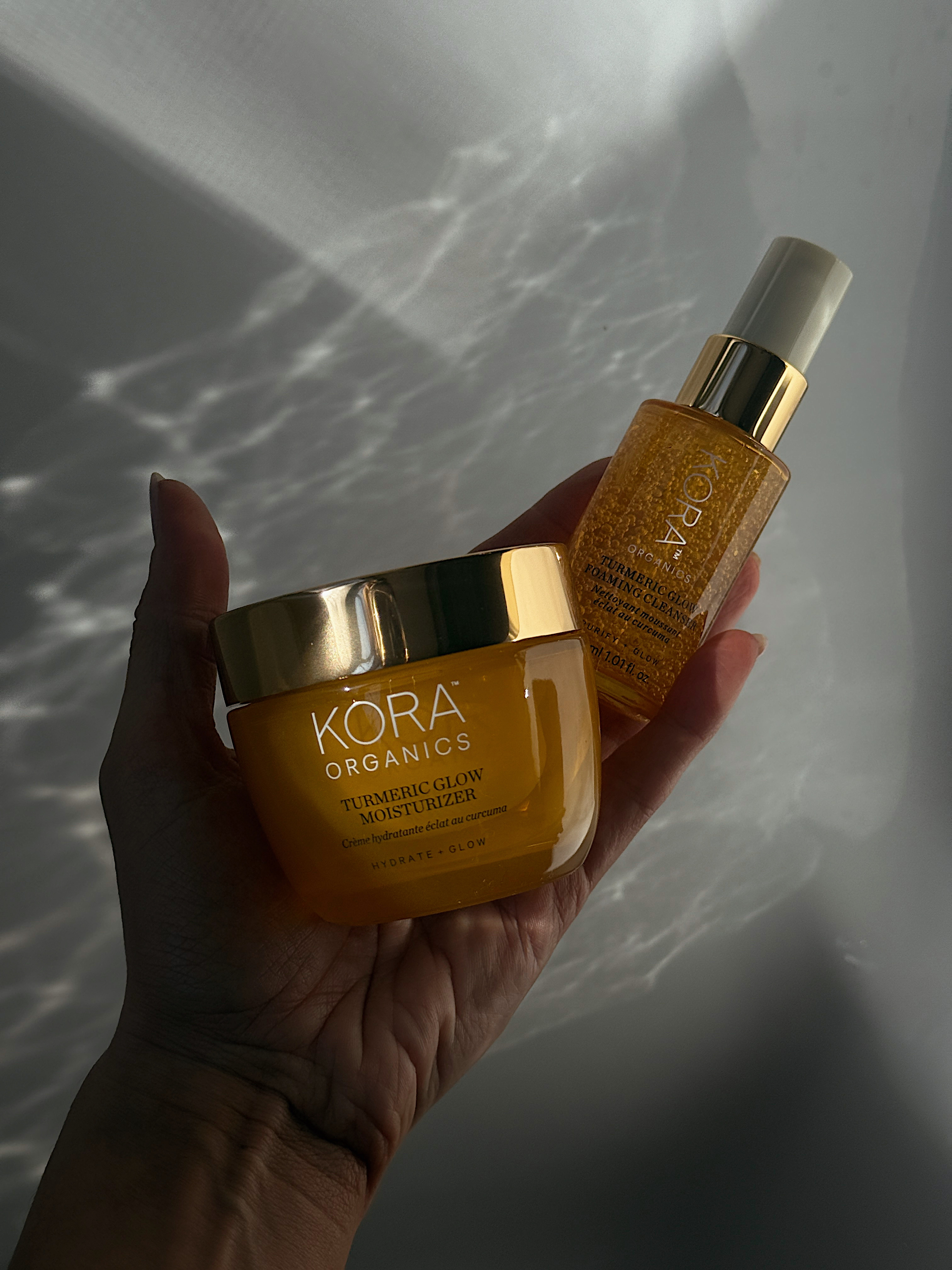 First time trying Kora Organics + will report back

Tumeric: Anti inflammatory
Noni: Cellular repair
Rosehip: Barrier healing 

 #LTKmorningroutine #LTKselfcare