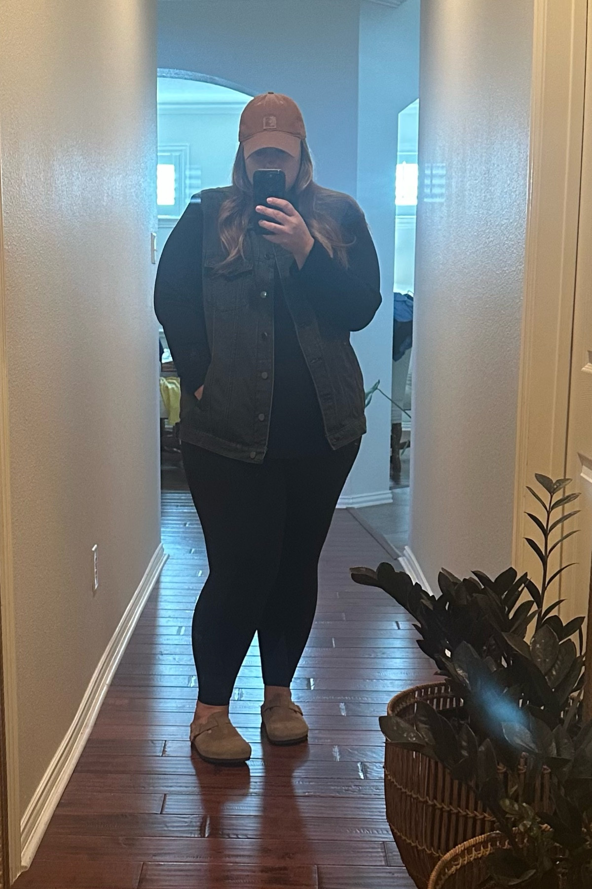 Another leggings outfit 

#LTKOver40 #LTKPlusSize #LTKFindsUnder50