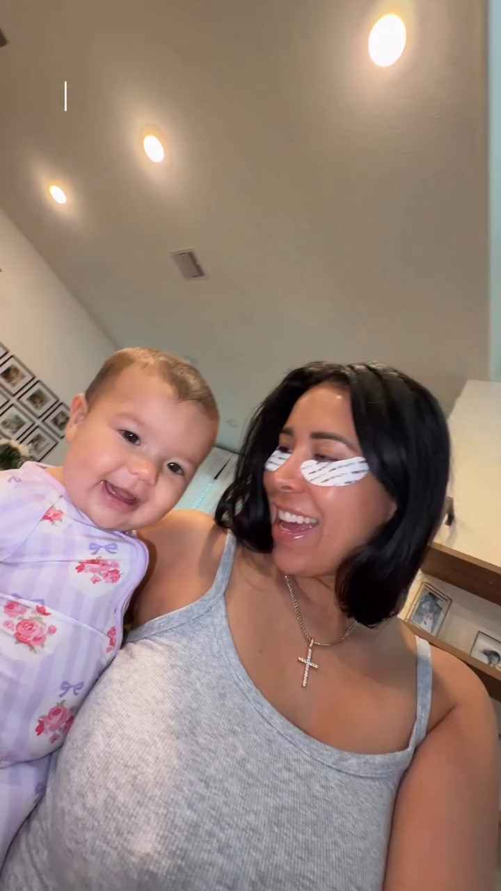 How was your Monday?!?❤️

#morningvlog #ditl #sahm #relatable #reality Monday morning, mom life, postpartum, skincare, baby, mom of 2