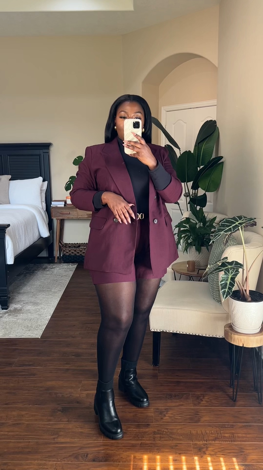 When Pinterest inspiration hits! 🍁 Shorts might not be my go-to, but I’m loving this fall take on them. Styled the burgundy shorts and blazer combo for a chic, coordinated look, and paired the black shorts with a leopard cardigan, Chelsea boots, and a fedora for an autumn vibe that works perfectly in Houston. Tap to shop these midsize/plus-size finds! 🌟”

#LTKcurves #LTKmidsize #LTKplussize #LTKfallstyle #LTKtransitional #LTKfallootd

#LTKMidsize #LTKFindsUnder50 #LTKStyleTip