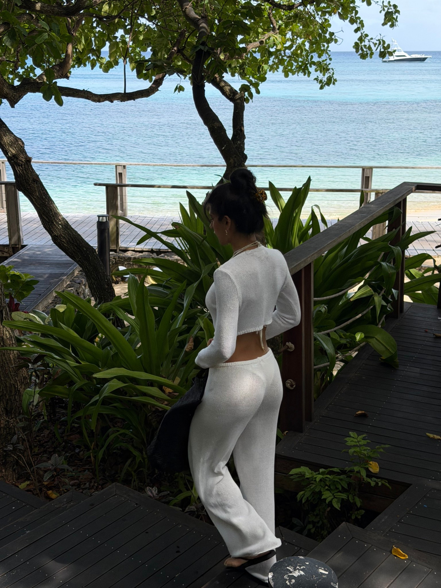 Small in all ; manana20 for 20% off 