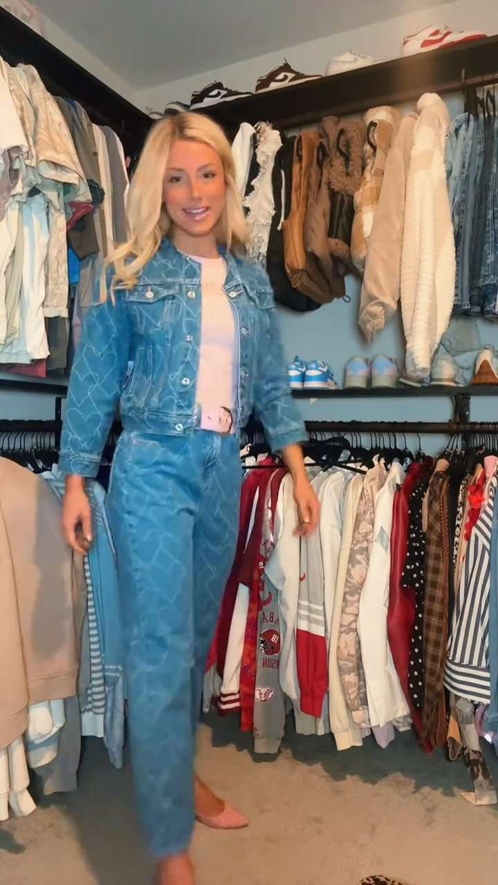 Sunday morning 🫶🏻 

 #LTKdayinmylife #LTKgrwm #LTKootd