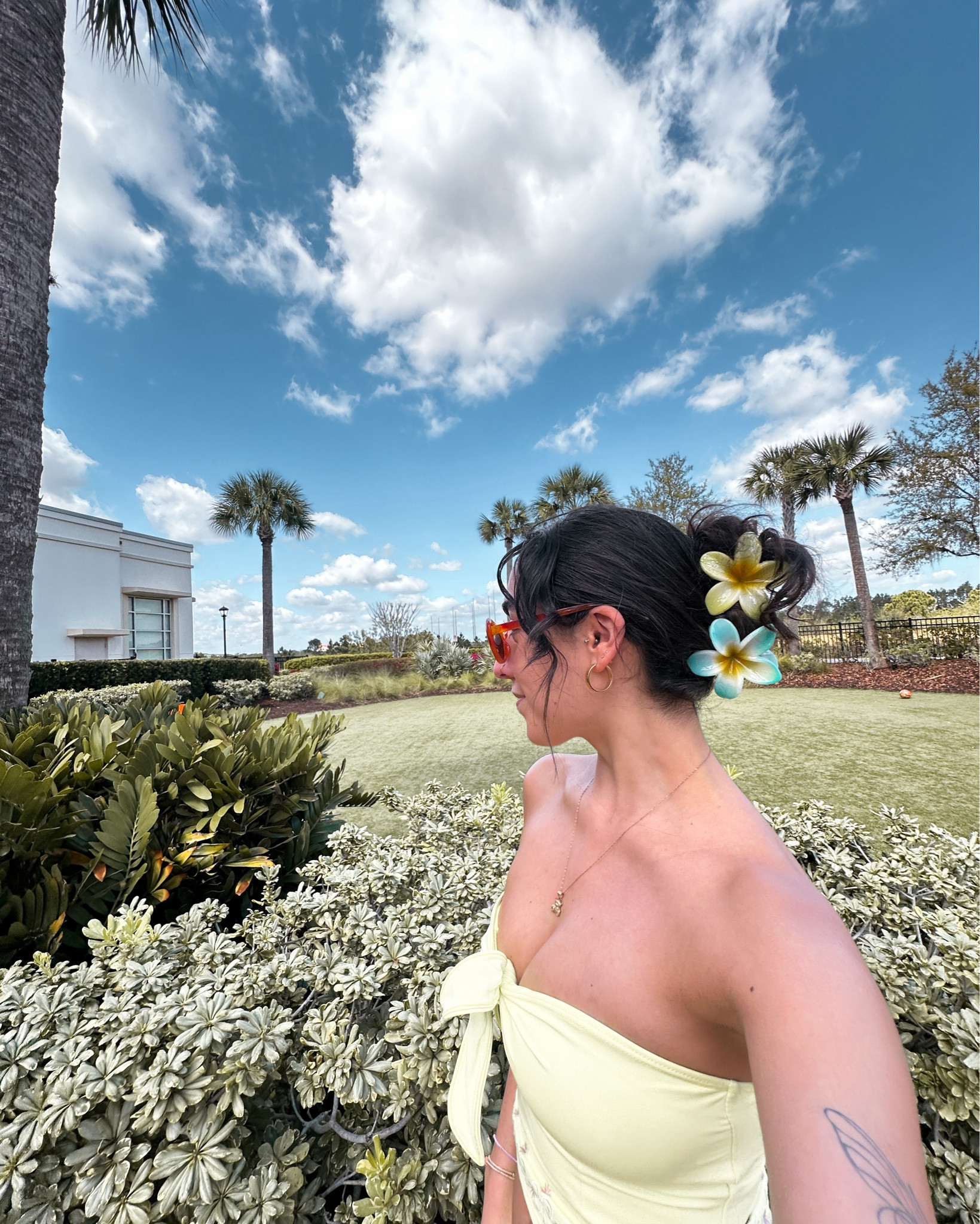 Spring flower claw clips perfect for vacation and spring break! SO cute and super sturdy and can fit a lot of hair 

#LTKSeasonal #LTKswim #LTKstyletip