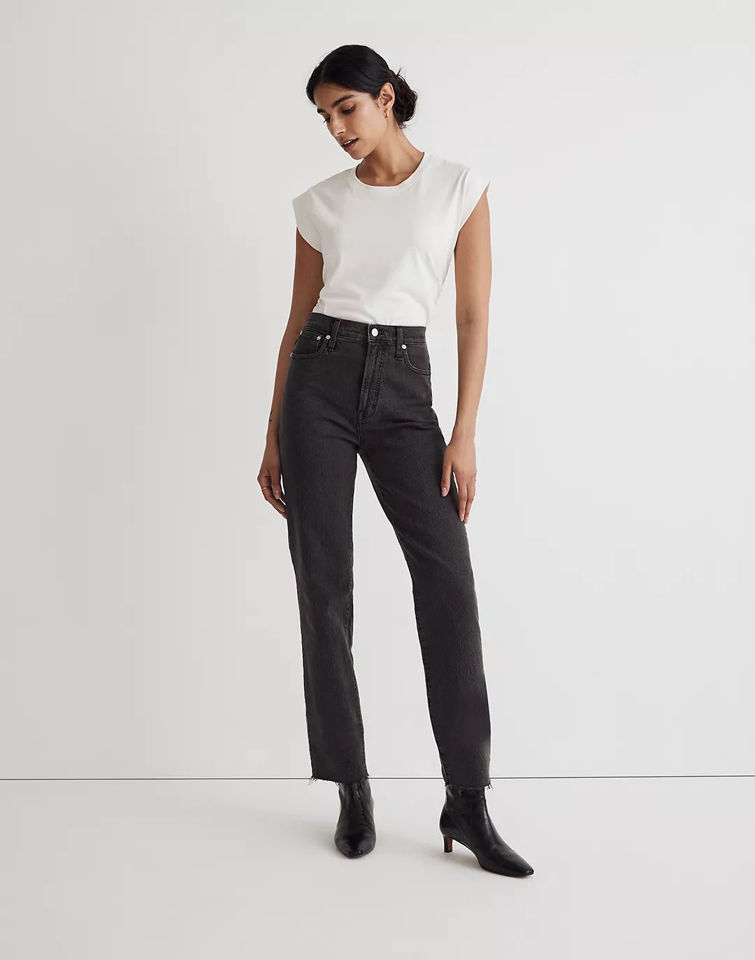 The Petite Perfect Vintage Straight Jean in Lunar Wash | Madewell