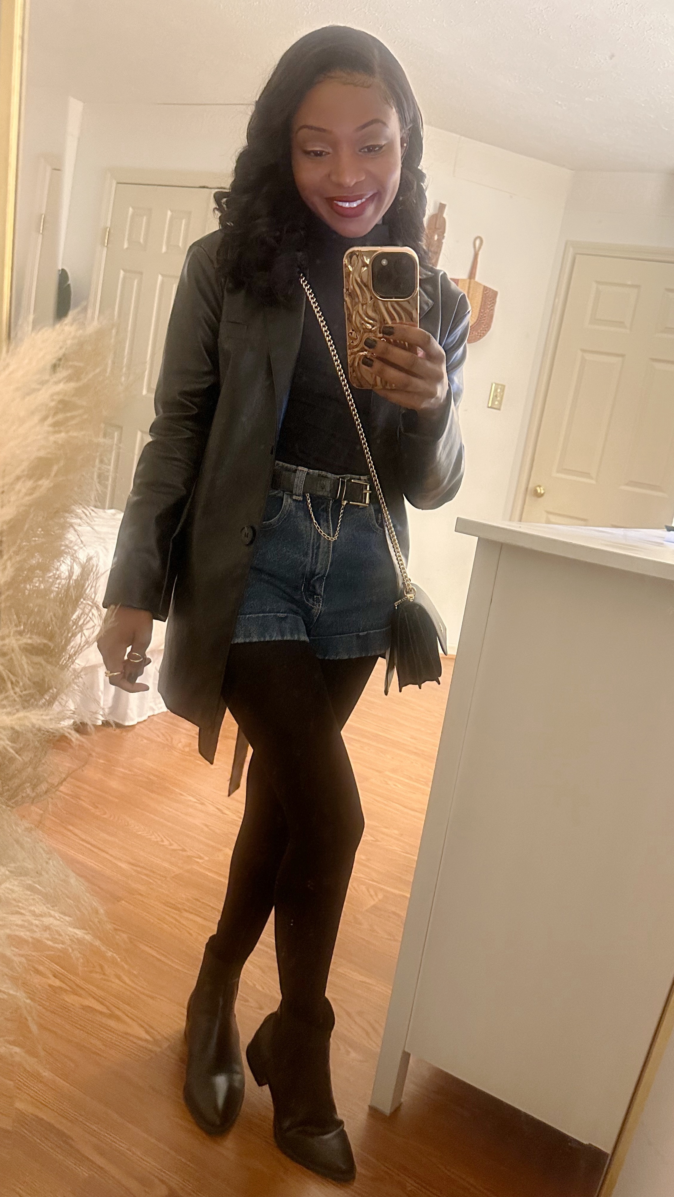 Love this look that I wore to a concert a few months ago. 🖤The shorts are from American apparel. They’re on Amazon but I’m unable to link the shorts at the moment. The belt is also a DIY chain that I attached to my belt, but I linked a similar belt from She-In. 

#LTKU #LTKSeasonal #LTKStyleTip