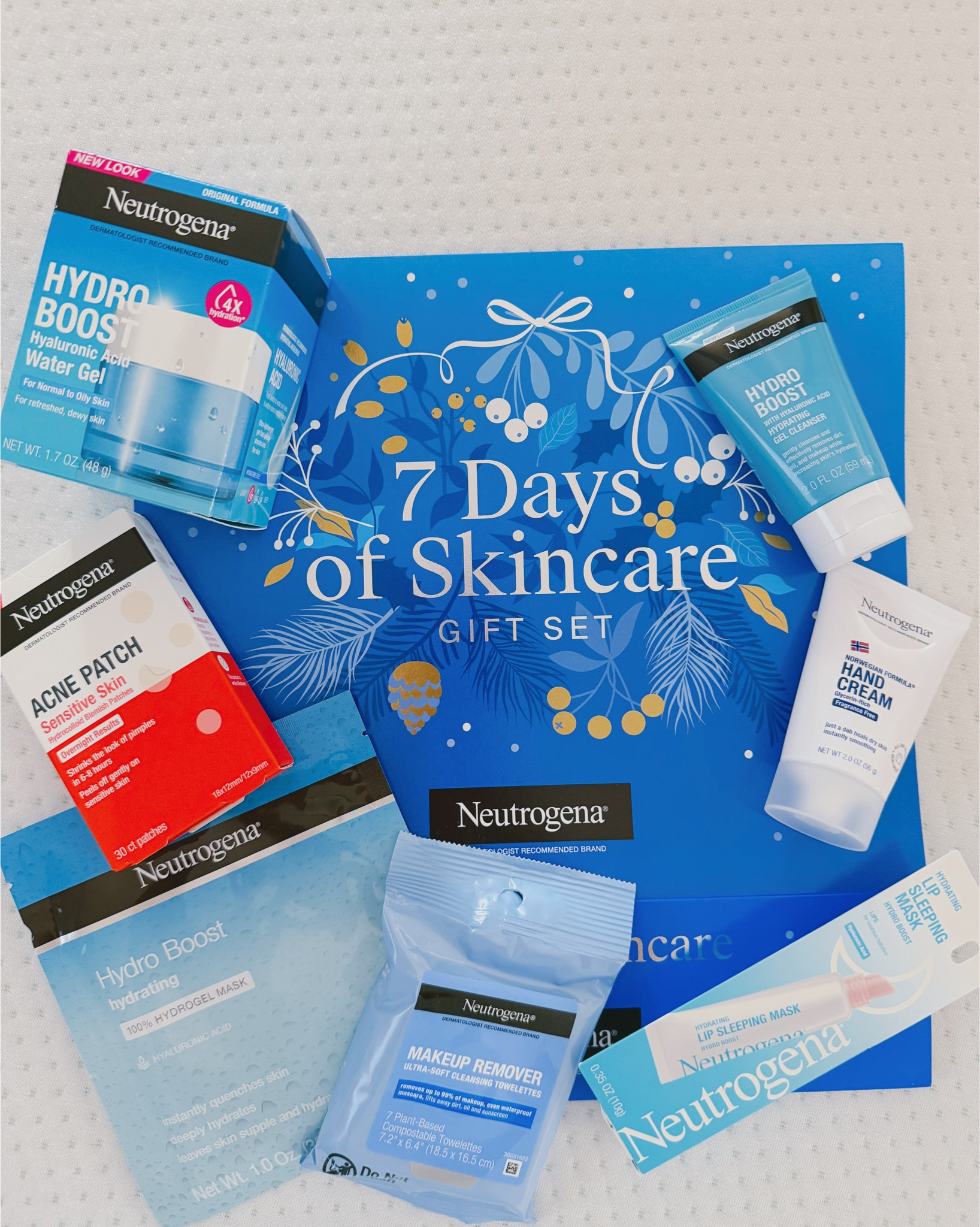 This gift set is the perfect gift for anyone in your life! Comes with 2 full sized products and you get over $25 in savings! 

#LTKBeauty #LTKGiftGuide #LTKHoliday