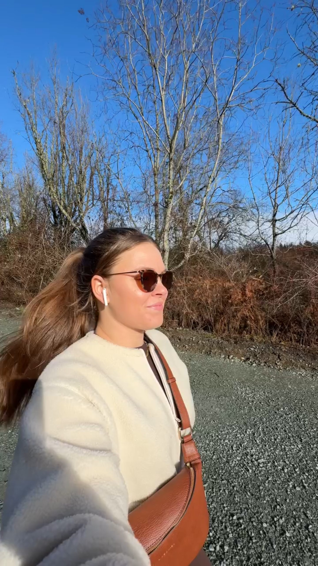 DAY 1 of 75 STRONG!! Over the next 75 days I’m going to be 
✅ drinking 1 gallon (128 oz) of water a day
✅ getting a minimum of 100g of protein a day 
✅ 60+ minutes of movement a day 
✅ 10+ pages of a non-fiction book 
✅ daily gratitude journaling 

I want to give myself a strong foundation while I make some big changes in 2026, because this year we are making our dreams happen!! Who is joining me?! 

#75strong #dayinthelife #healthyhabits #wellnesschallenge #wellnesscreator