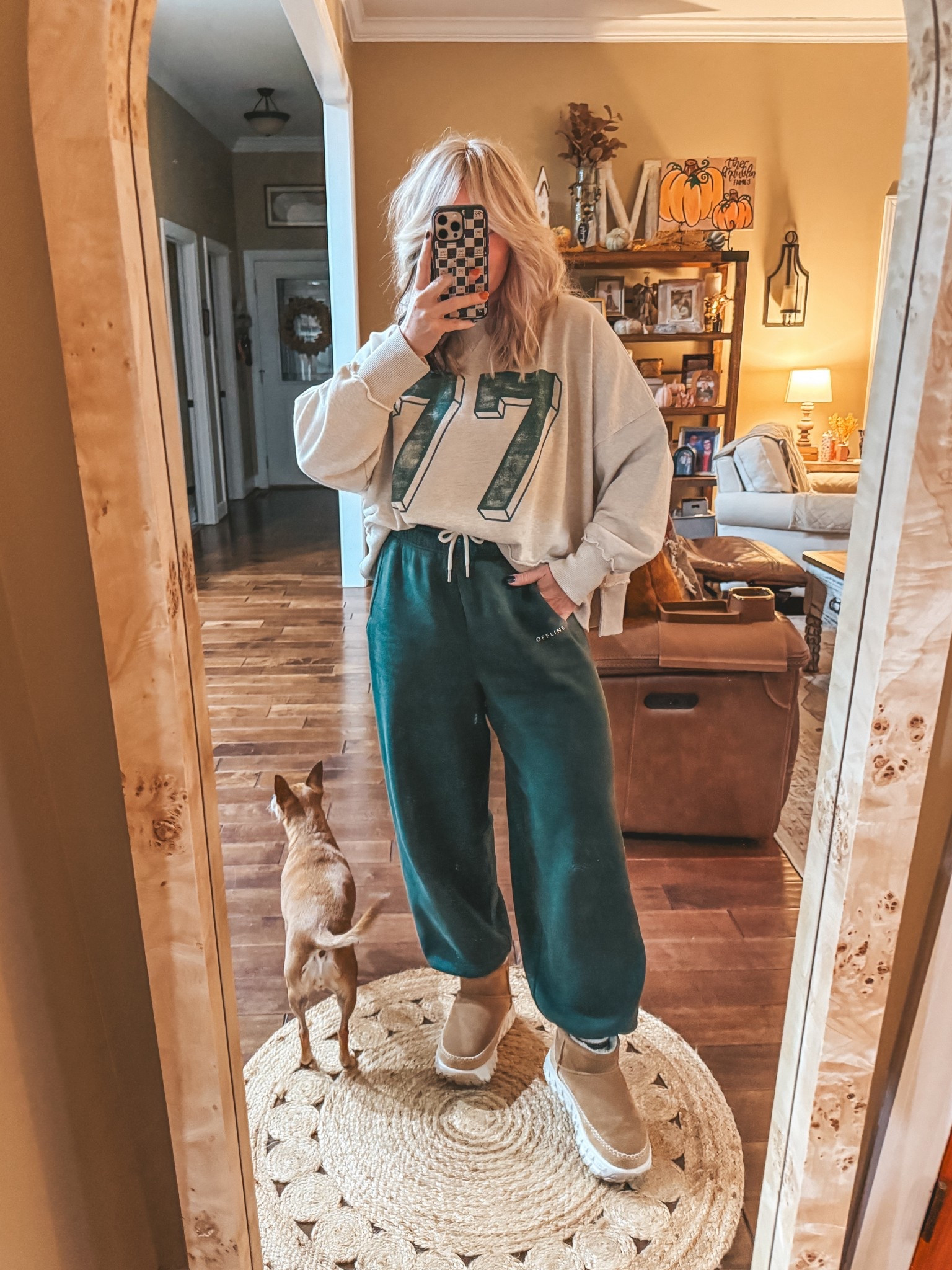 My Sunday afternoon fit! These sweatpants are so comfy and I love this dark green. Goes great with this 77 sweatshirt too. I’m wearing a medium in both  

#LTKOver40 #LTKFindsUnder50 #LTKStyleTip